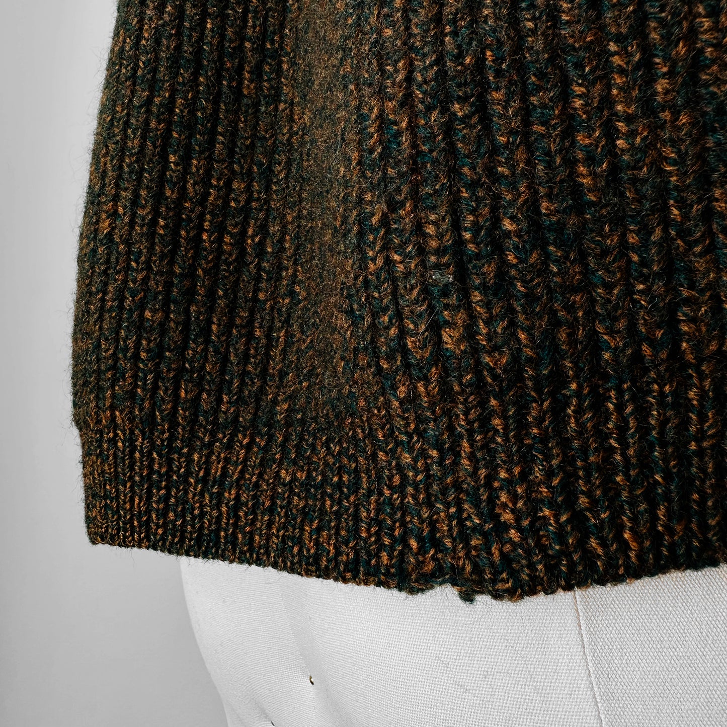 Dark Olive Green Flecked Heavy Wool Crop Ribbed Knit Sweater - Sz. S