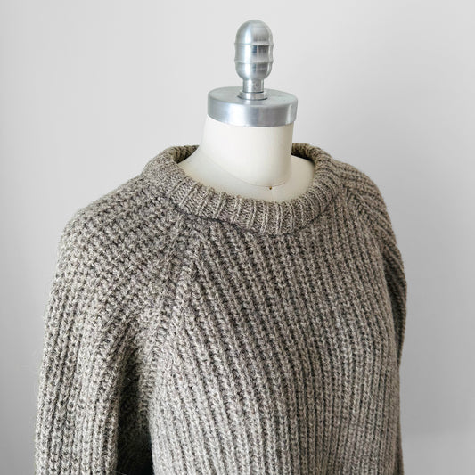 Grey Beige Heavy Wool Ribbed Well-Worn Knit Crew Neck Pullover Sweater - Sz. M