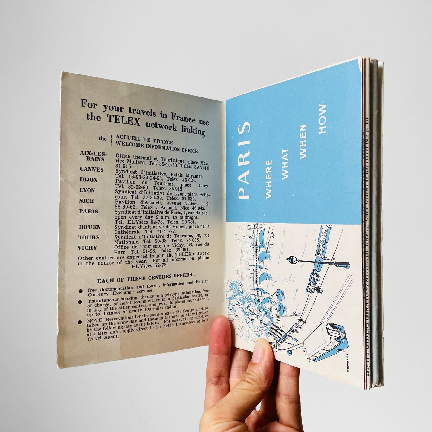 1960s Parisian Travel Booklet ( English Version )