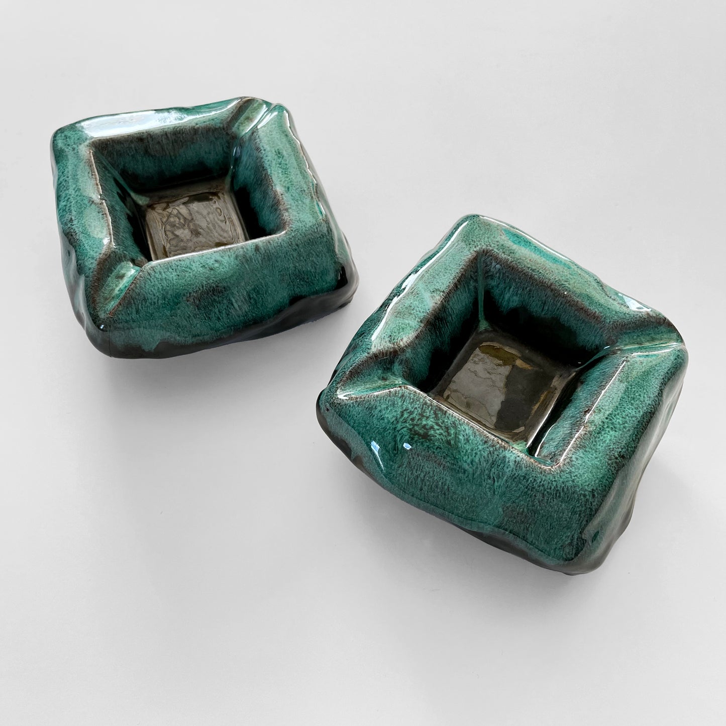 1960s MCM Mid-Century Modern Made in Canada Green Glazed Ceramic Pottery Ashtray Set