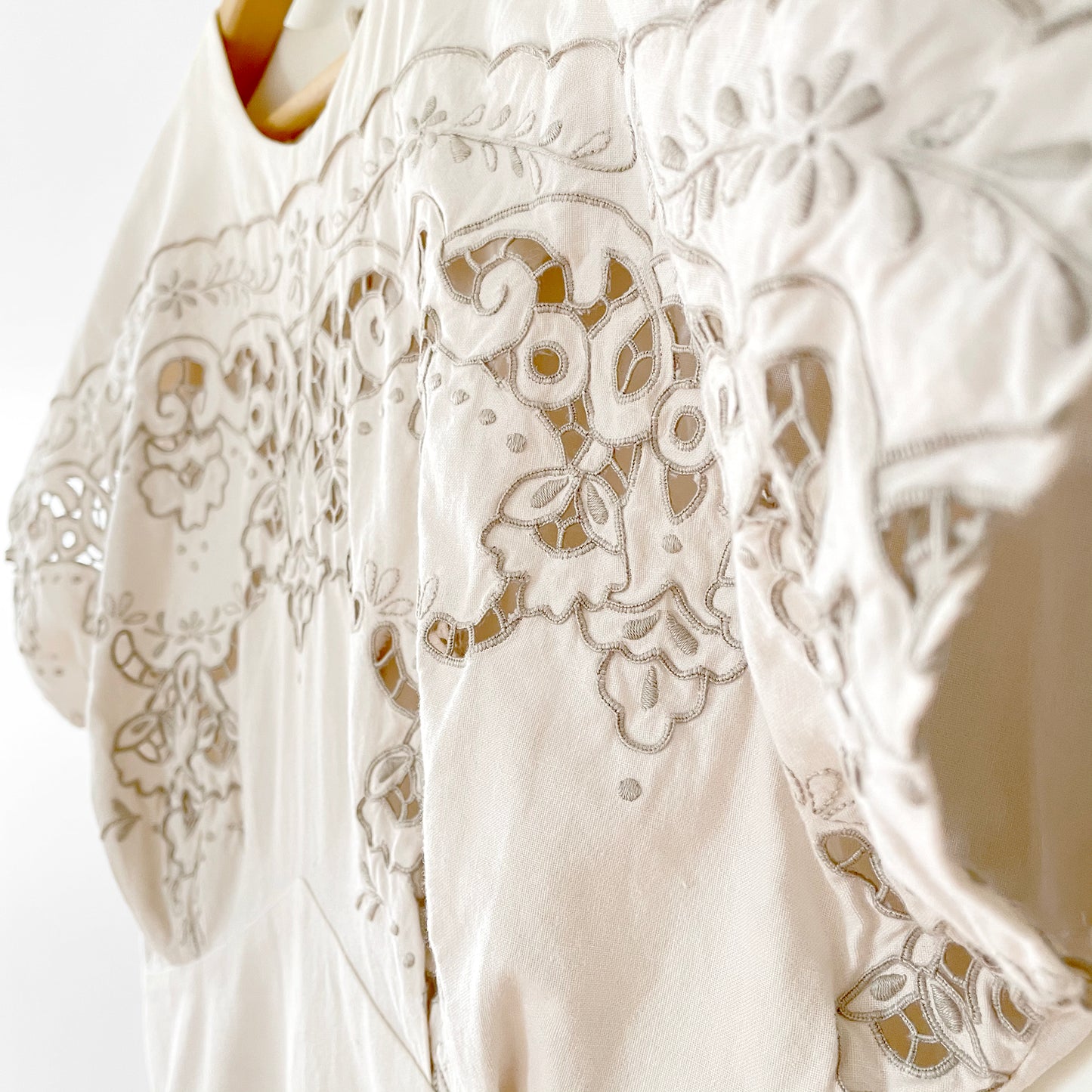 1980s Made in the USA Chiffon-White Eyelet Lace Floral Embroidered Peplum Knee-Length Dress