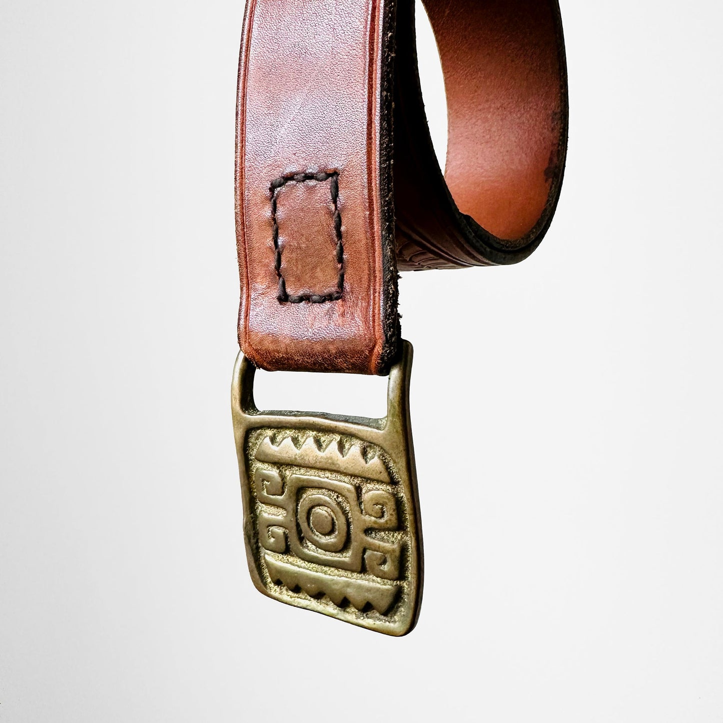 1960s Tan Tribal Tooled Leather Gold Buckle Belt - Sz. 28-32