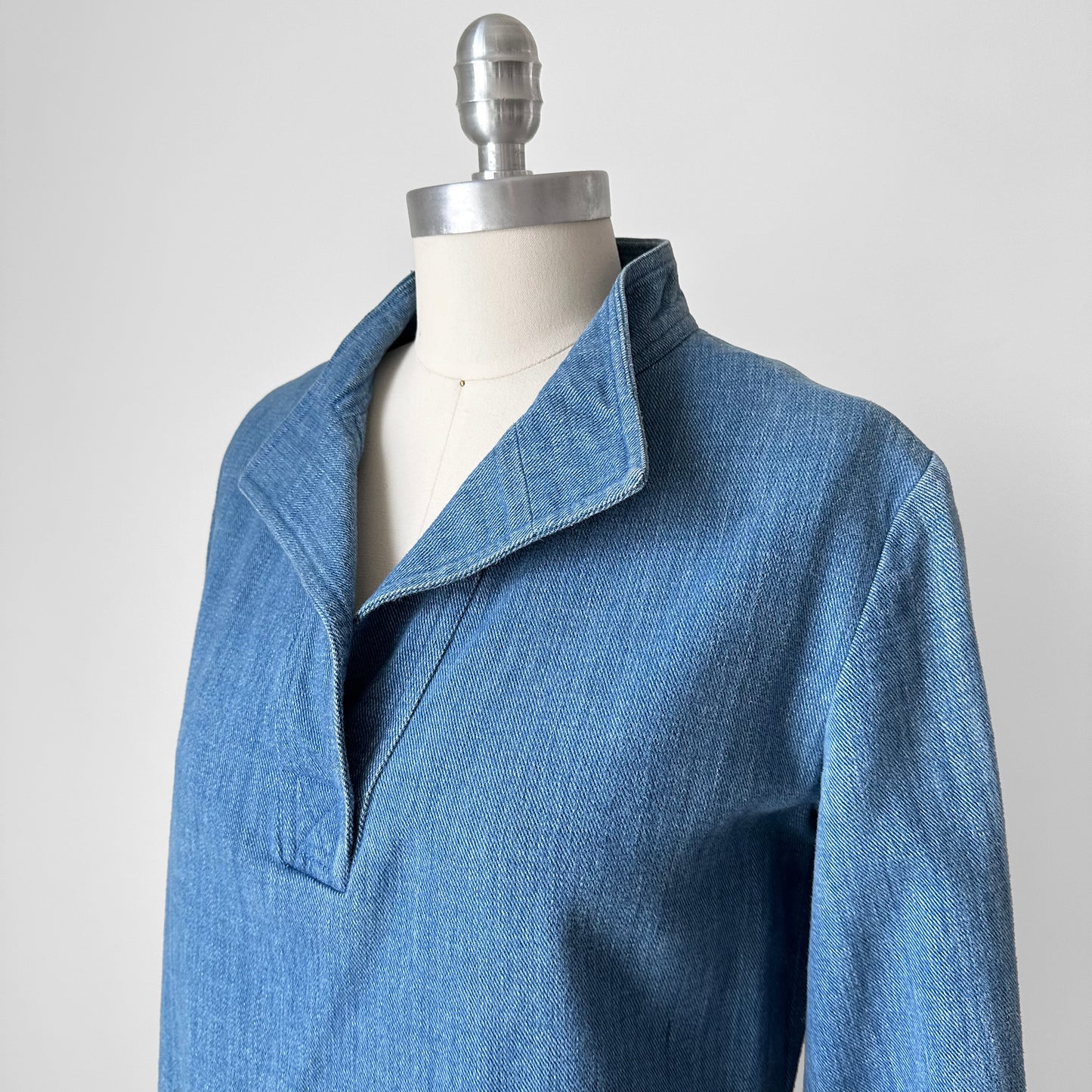 1960s - 1970s Soft Light Wash Denim Chambray Zip Back Shirt - S/M