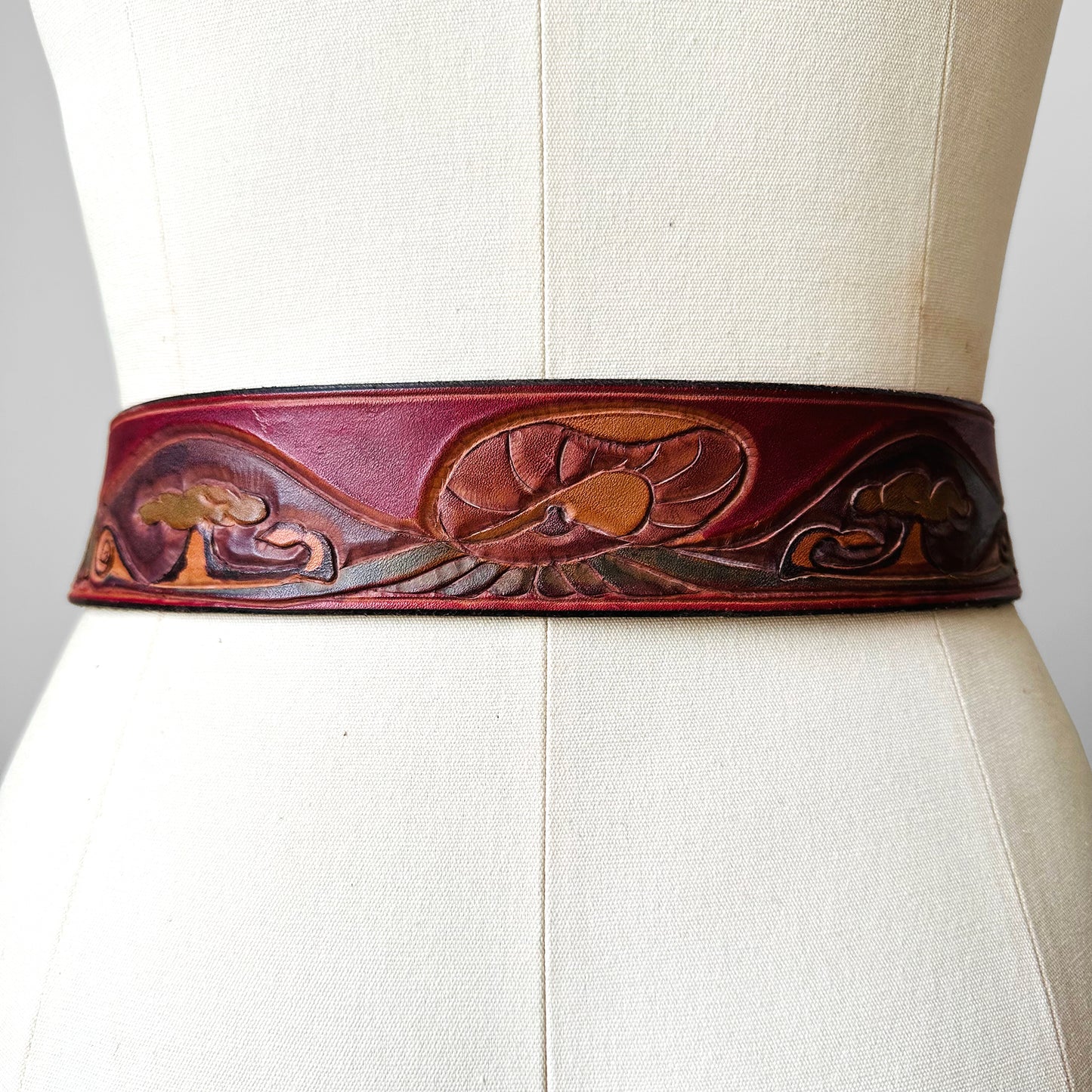 1960s - 1970s Wine Red Heavy Tarnished Metal Buckle Tooled Leather Hand Painted Belt