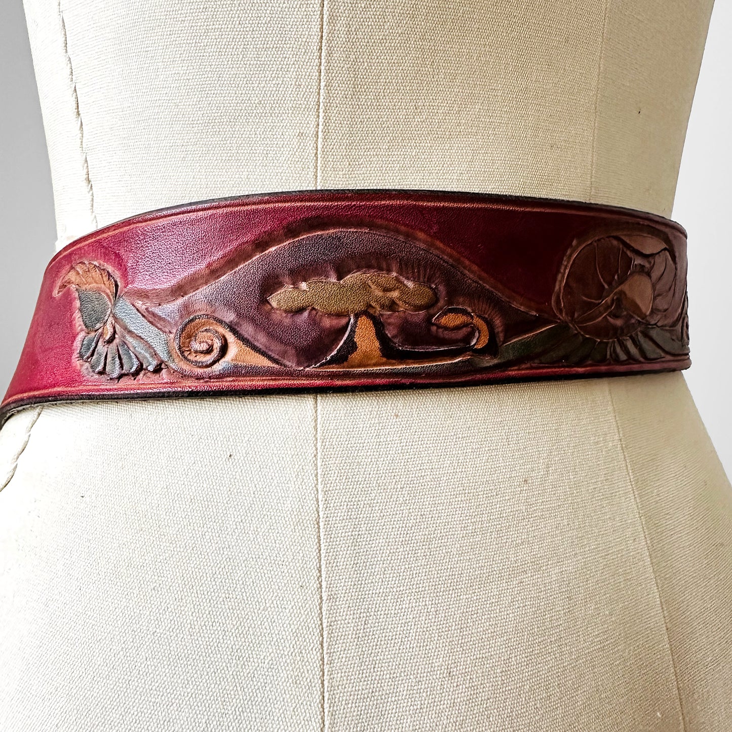 1960s - 1970s Wine Red Heavy Tarnished Metal Buckle Tooled Leather Hand Painted Belt