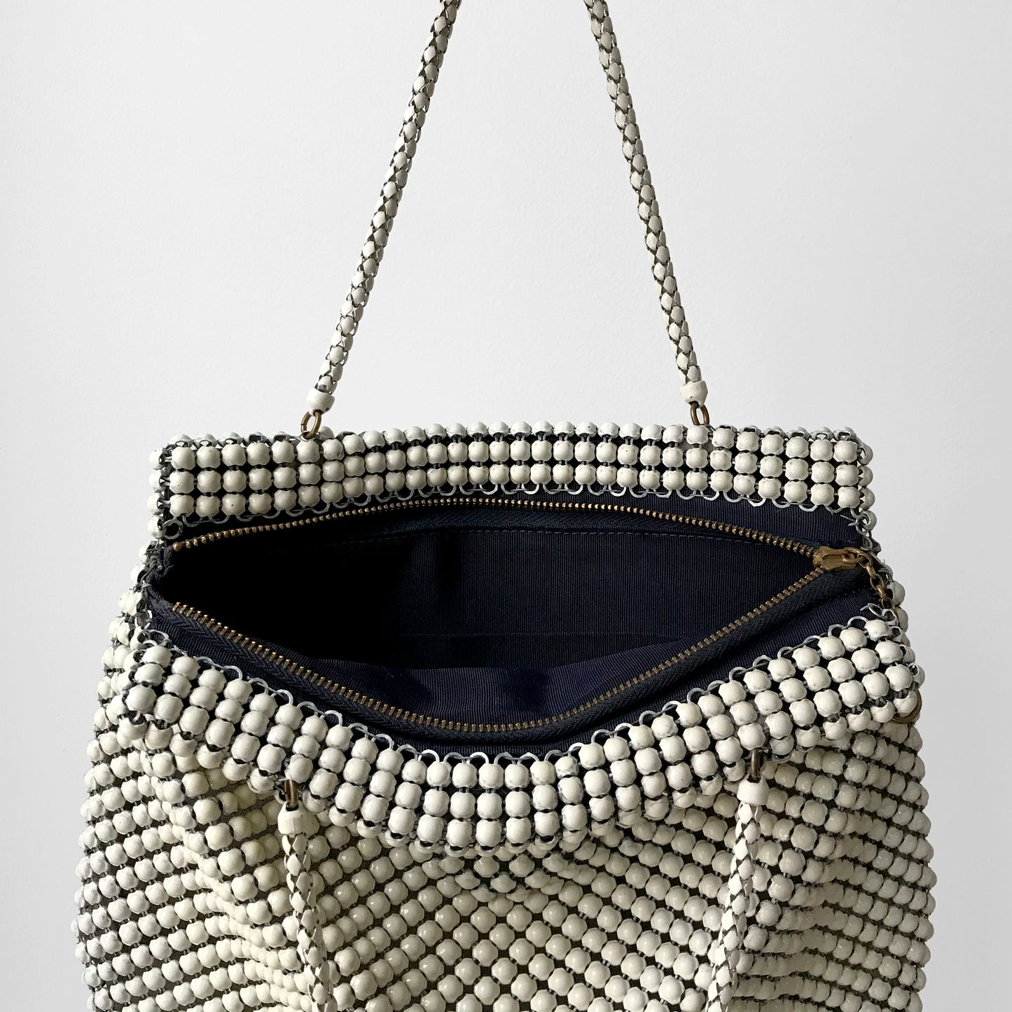 1940s-1950s Alumesh Mesh-Metal Whiting and Davis Co. Evening-Bag