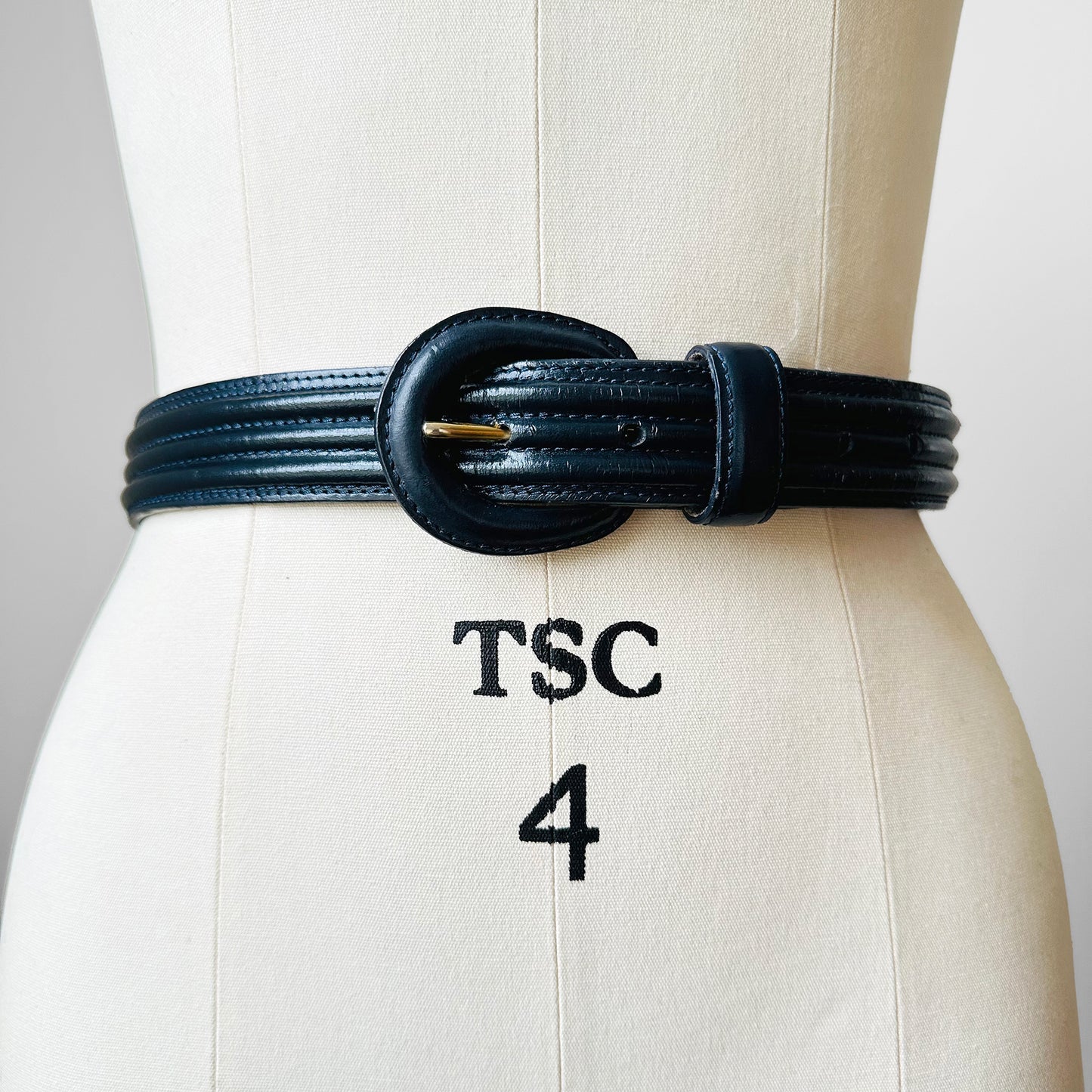 Navy Blue Structured Ribbed Leather Belt - Sz. 27-31