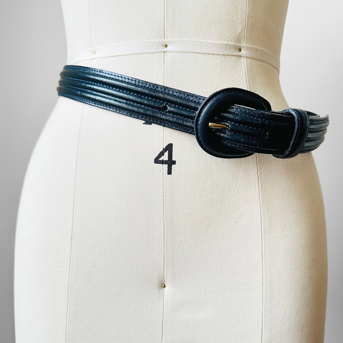 Navy Blue Structured Ribbed Leather Belt - Sz. 27-31