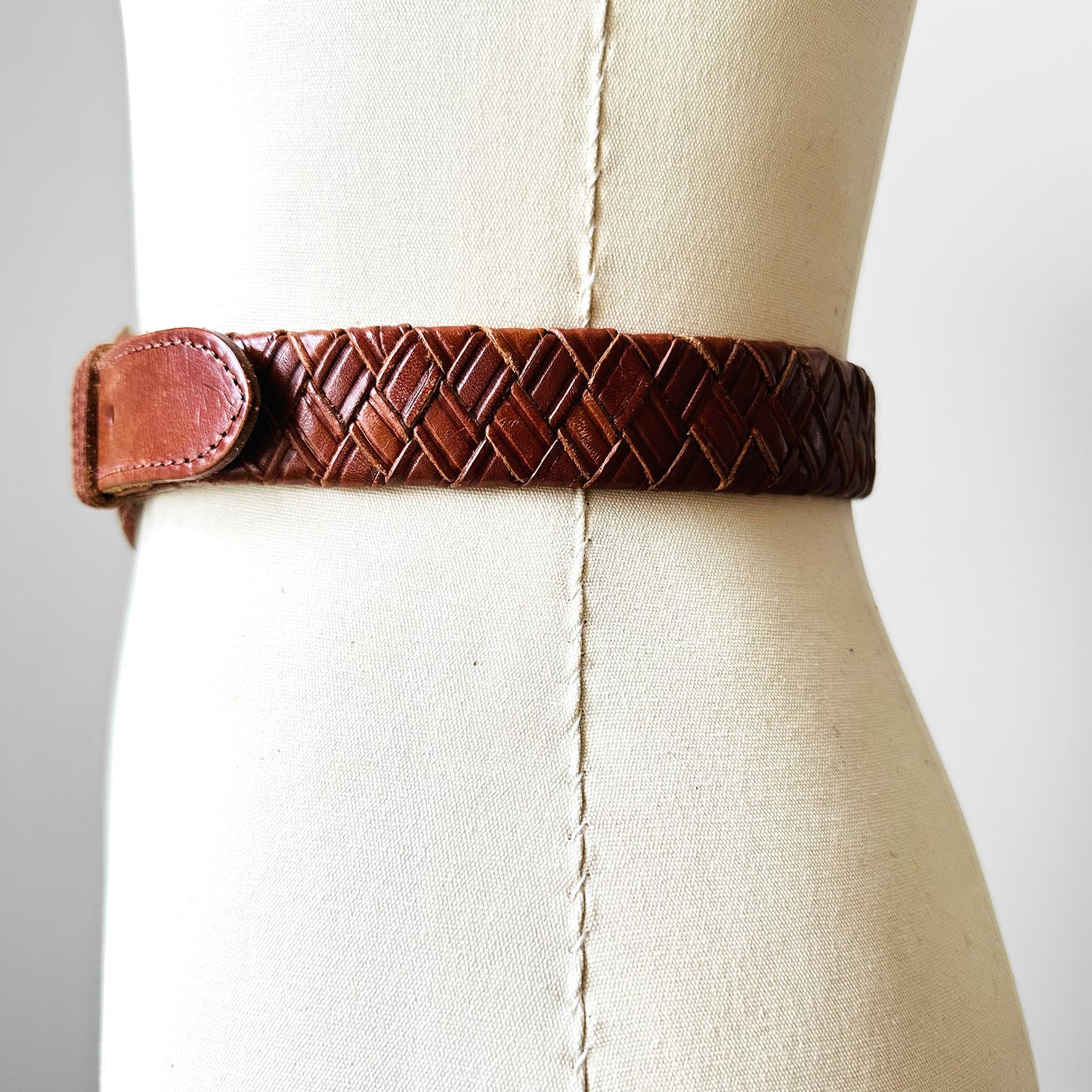 1990s Tobacco Brown Woven Braided True Waist Belt - Sz. 25-28.75