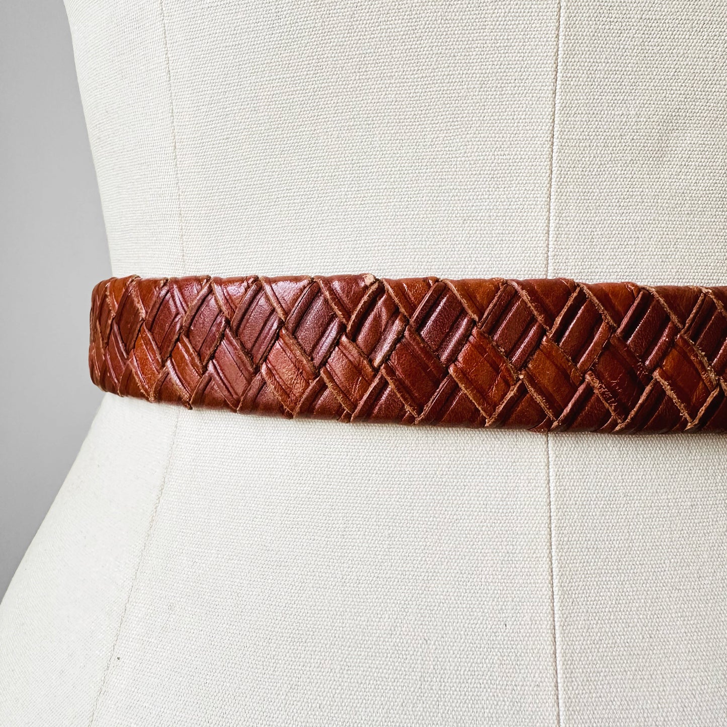 1990s Tobacco Brown Woven Braided True Waist Belt - Sz. 25-28.75