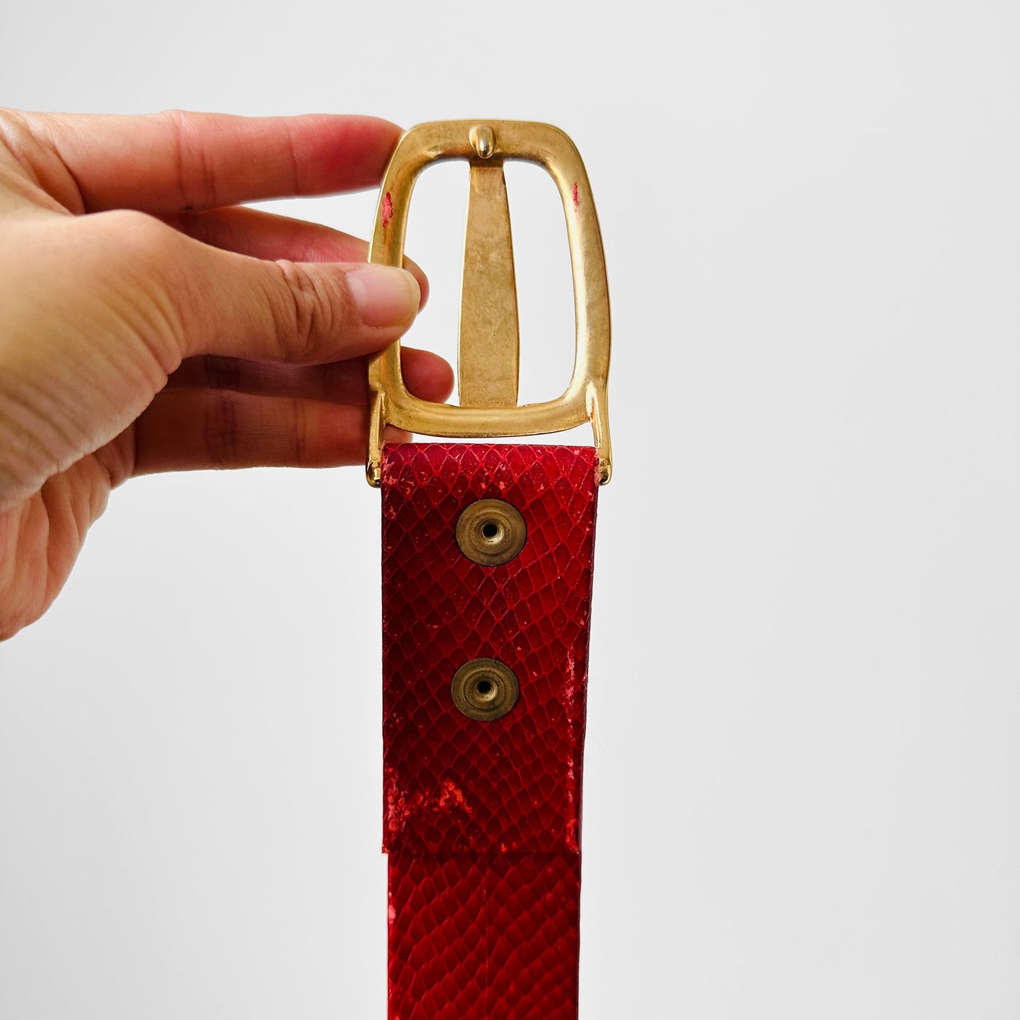 1980s Red Gold Buckle Faux Snakeskin Laminated Leather Belt - Sz. 36-30