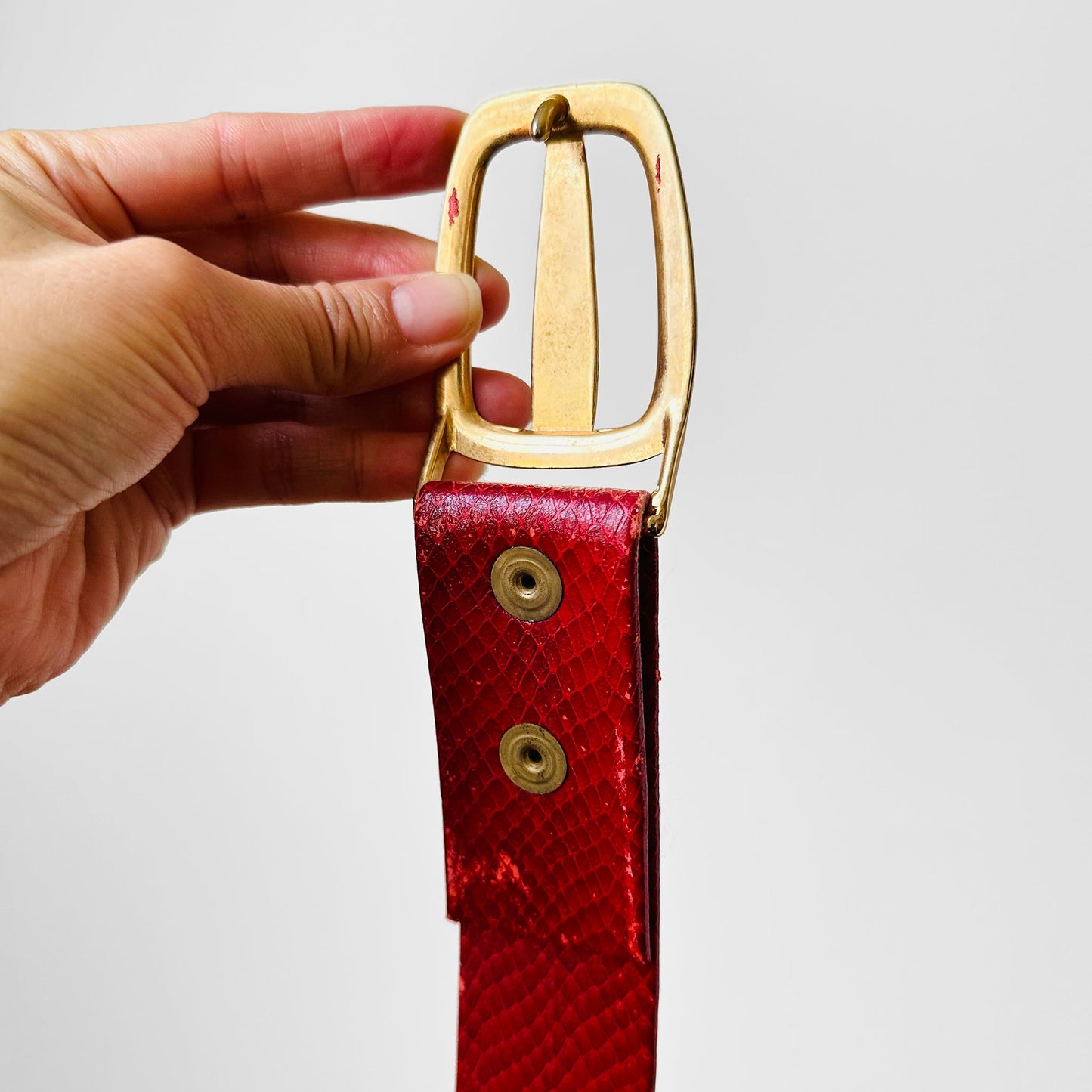 1980s Red Gold Buckle Faux Snakeskin Laminated Leather Belt - Sz. 36-30