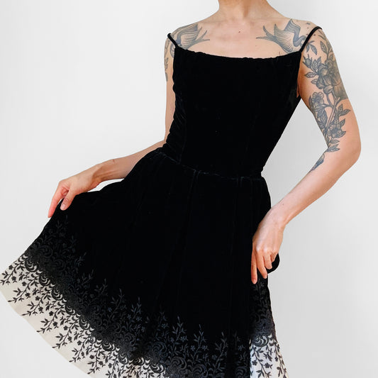 1950s-1960s Black Velvet and Chiffon Embroidered Hem Dress - Sz. XS