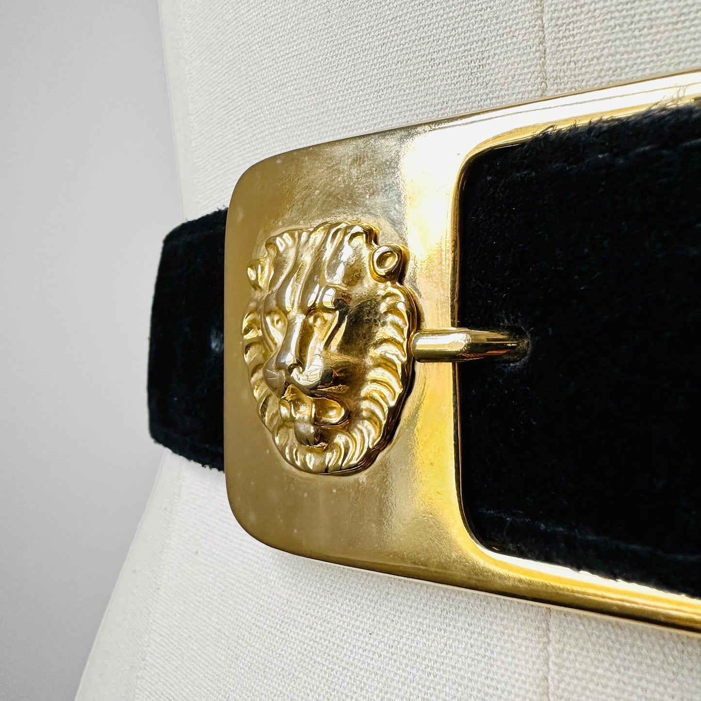 Made in Canada Black Suede Leather Lion Head Gold Buckle Belt - Sz. 30-33.75