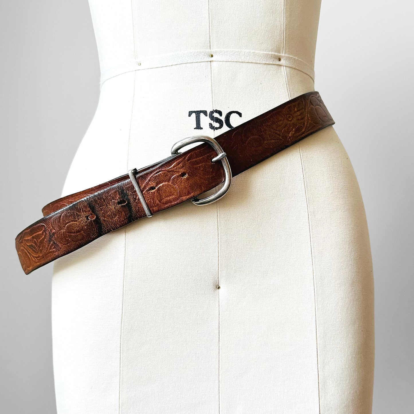 1970s Well-Worn Distressed Silver-Buckle Floral Tooled Leather Belt - Sz. 37.25 - 32.75