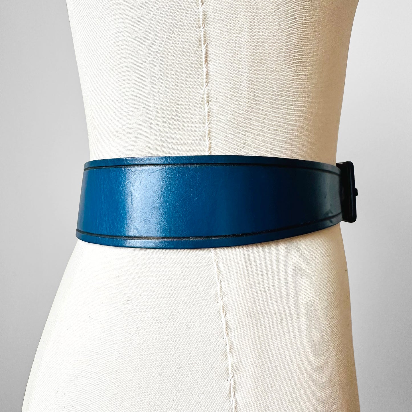 1960s Blue Handmade Montreal Leather Tooled Belt - Sz. 26-27.5