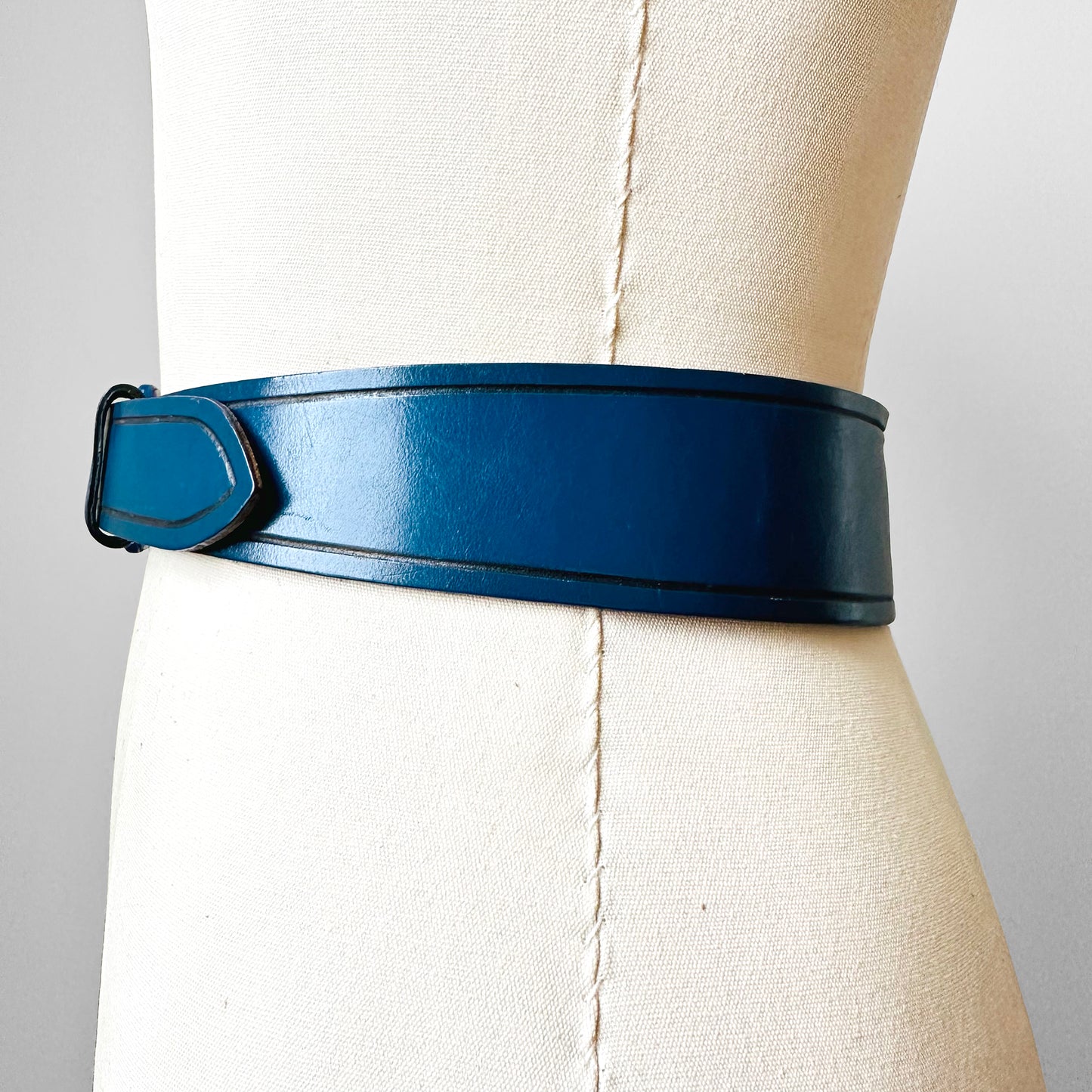 1960s Blue Handmade Montreal Leather Tooled Belt - Sz. 26-27.5