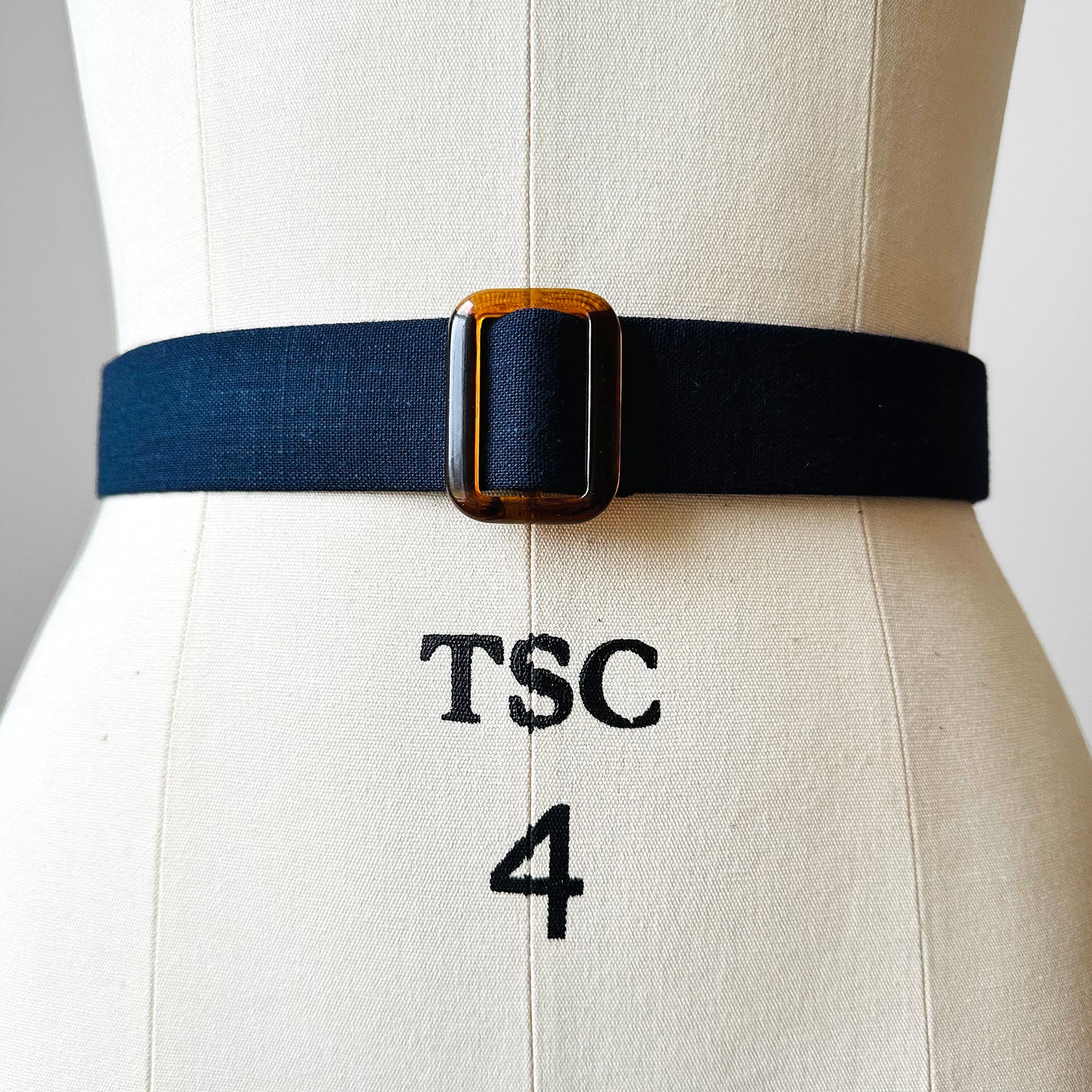 Navy Blue Linen Tortoiseshell Buckle Belt - O/S