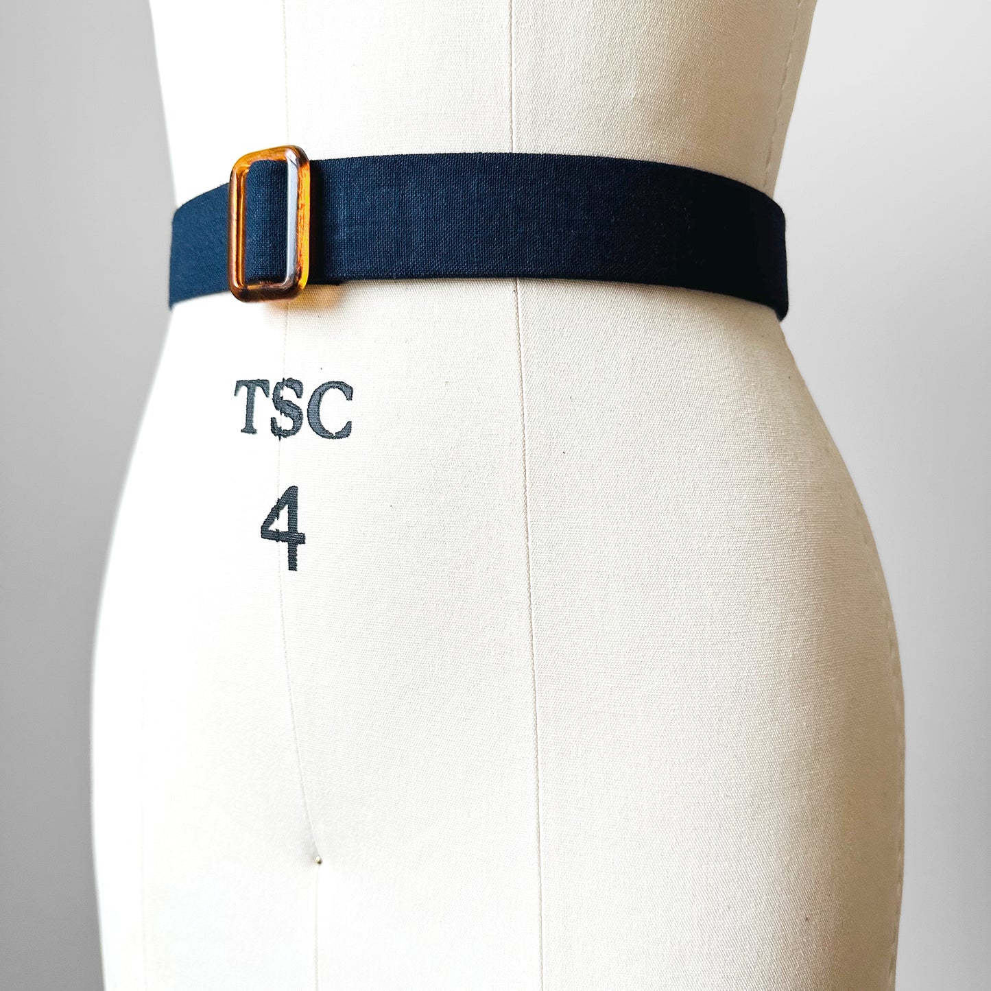 Navy Blue Linen Tortoiseshell Buckle Belt - O/S