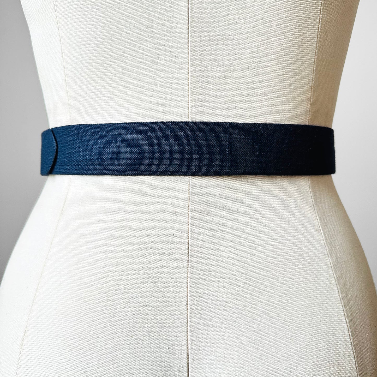 Navy Blue Linen Tortoiseshell Buckle Belt - O/S