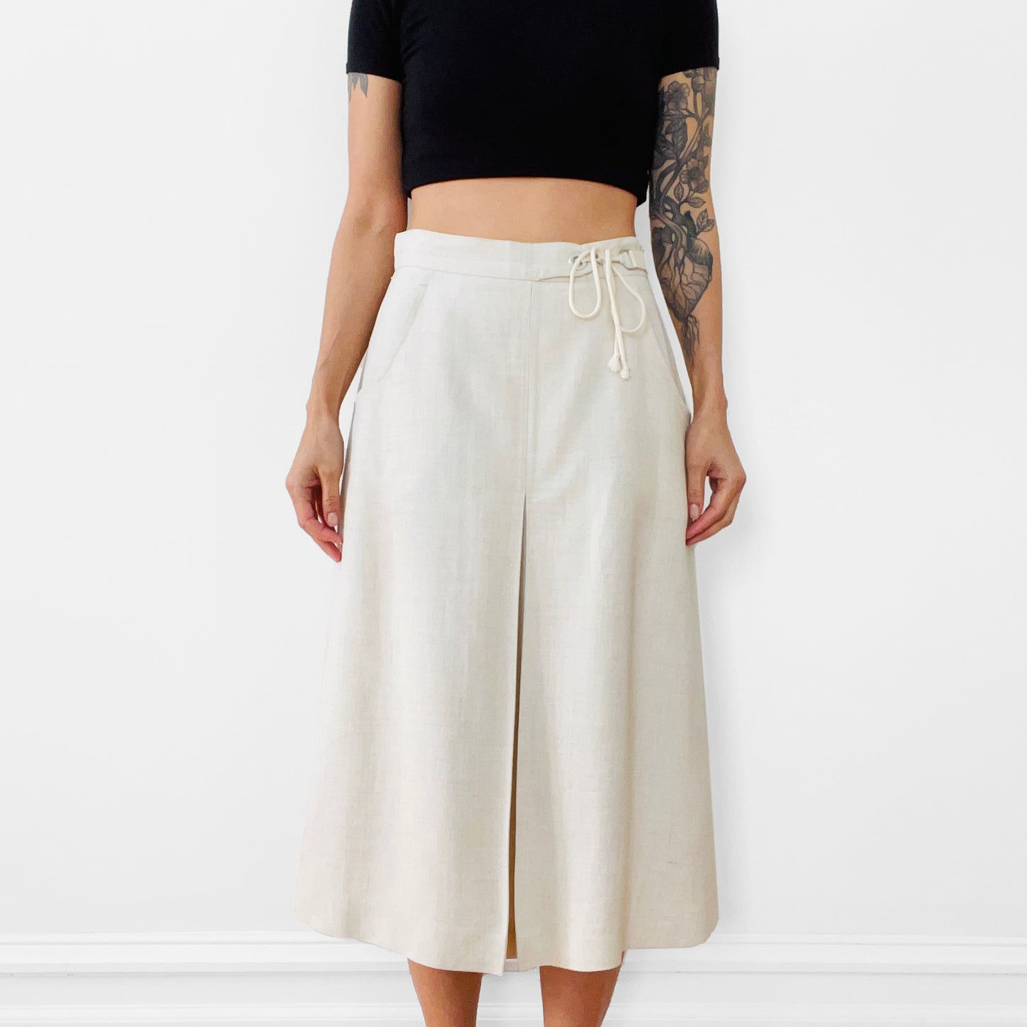 1960s Off-White Linen Tied-Waist A-line Inverted Pleat Skirt