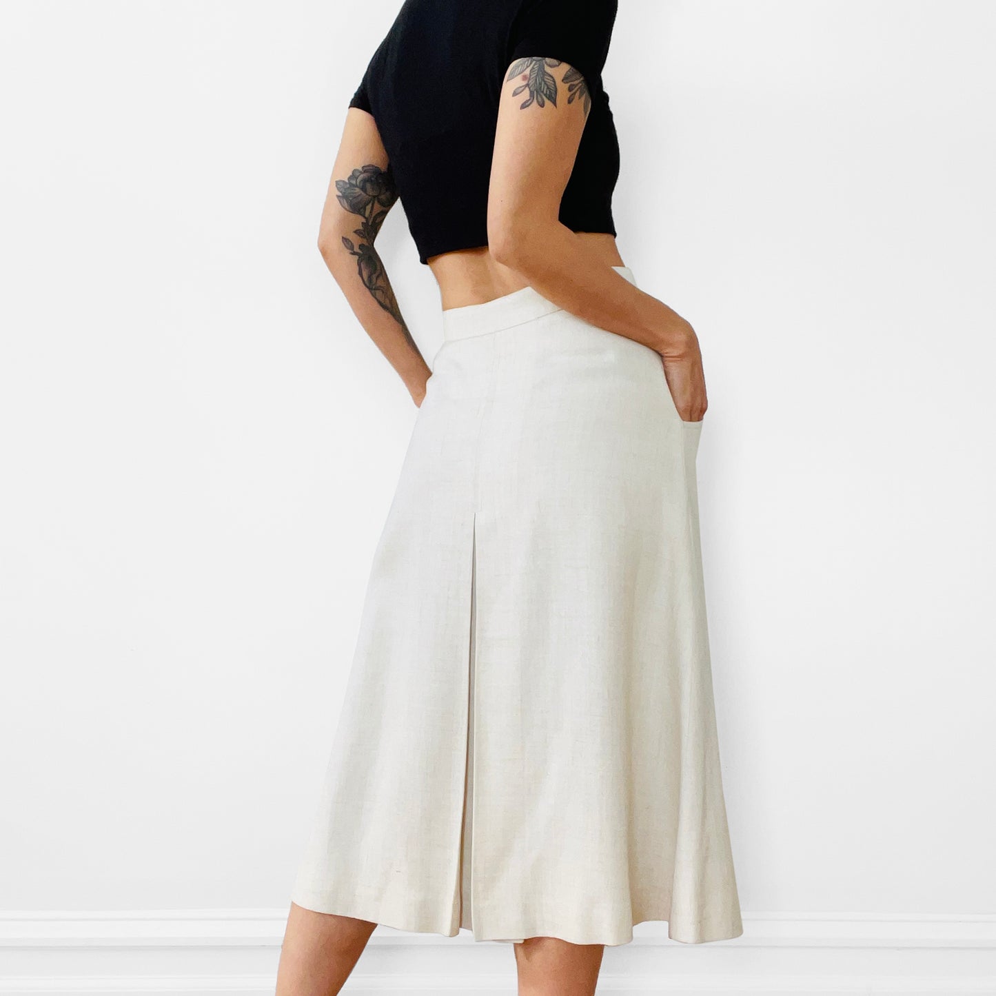 1960s Off-White Linen Tied-Waist A-line Inverted Pleat Skirt