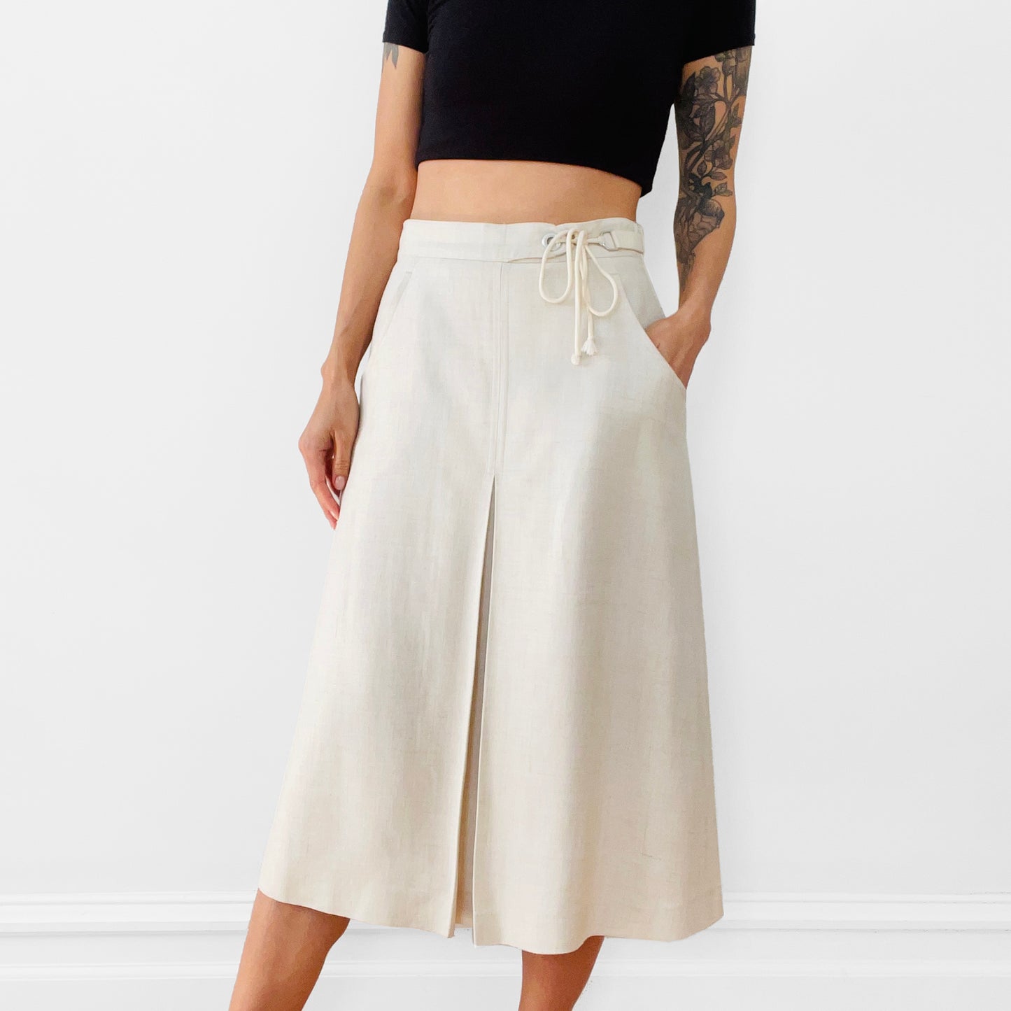 1960s Off-White Linen Tied-Waist A-line Inverted Pleat Skirt