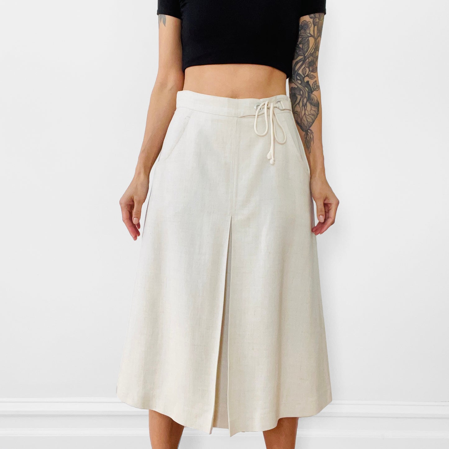 1960s Off-White Linen Tied-Waist A-line Inverted Pleat Skirt