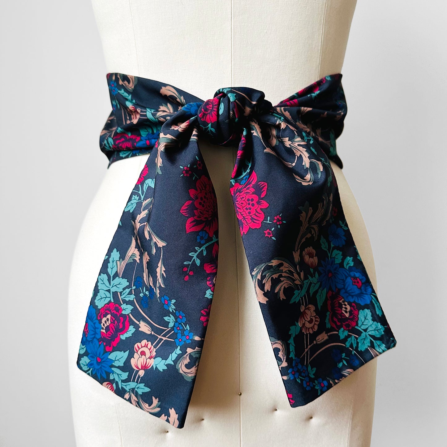 Vintage, 80s, 1980s, Navy, Floral, Opera Scarf, Ascot, Scarf, Belt