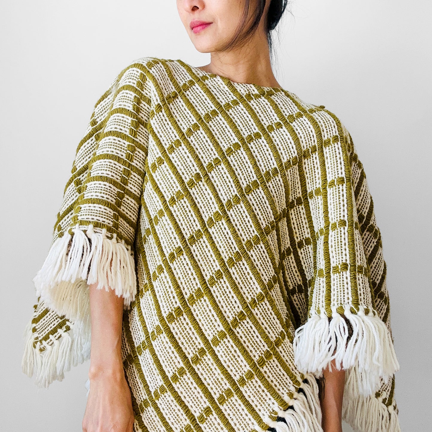 1970s Chartreuse Green and Cream Loomed Wool Woven Poncho