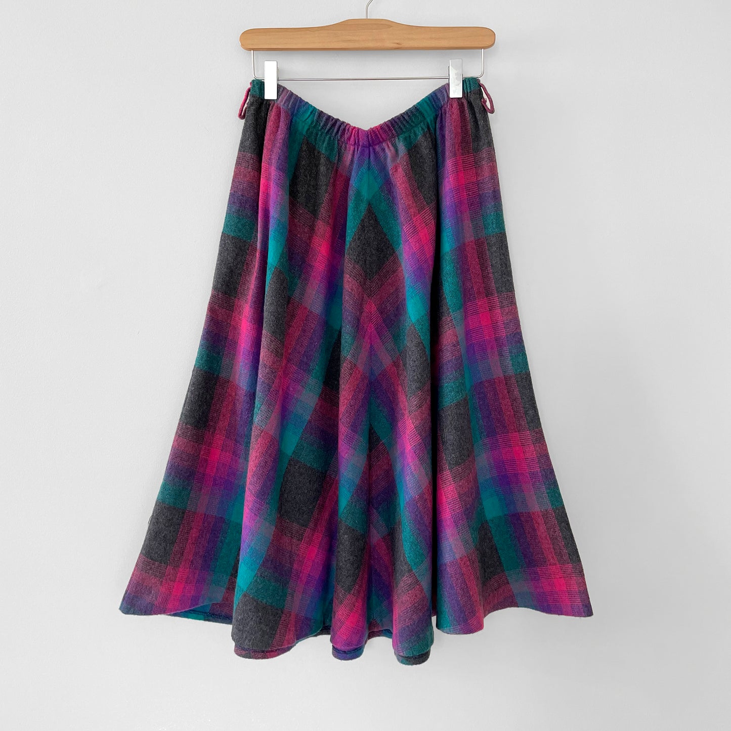 1960s Wool Grey and Pink Plaid Fit and Flare Tea-Length Skirt