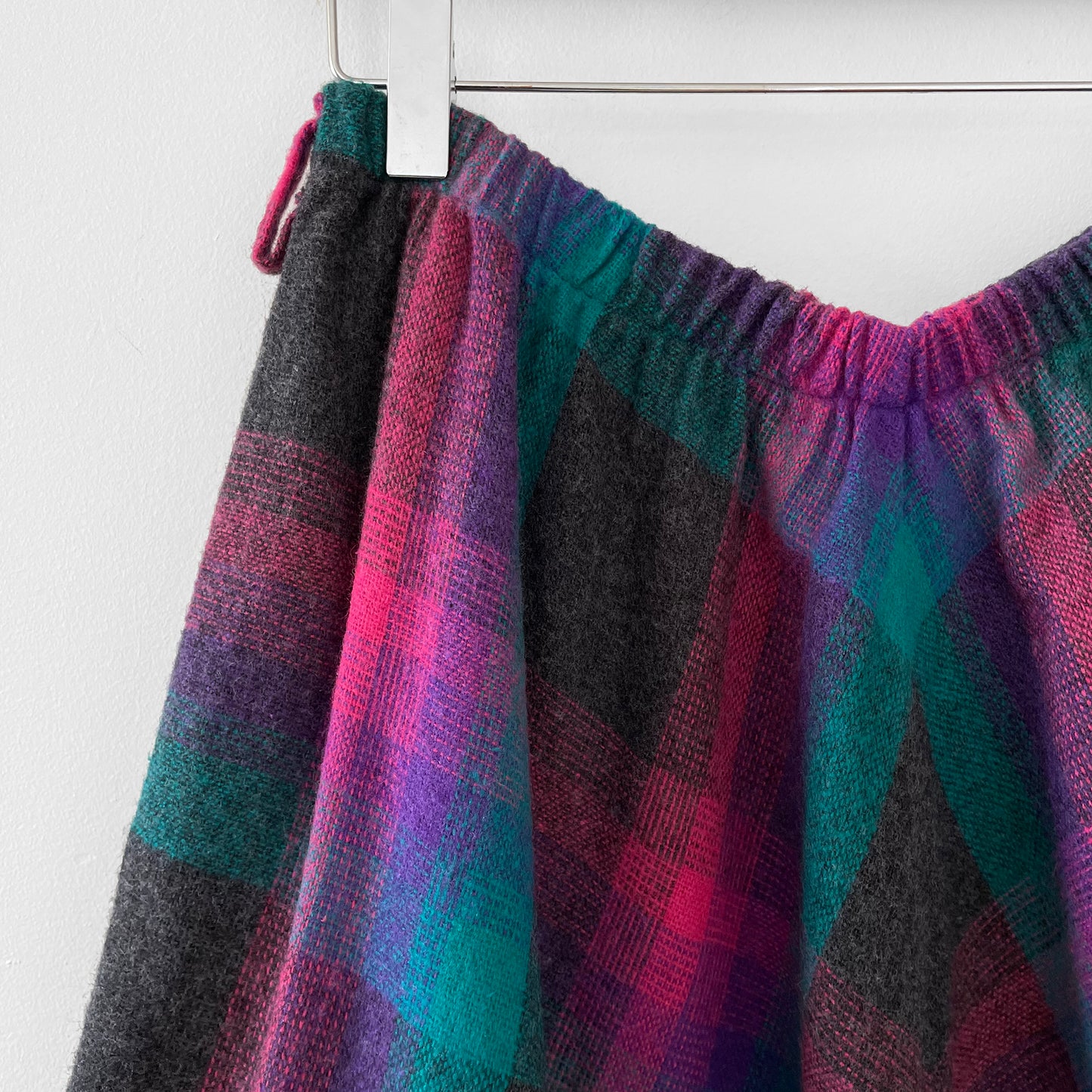 1960s Wool Grey and Pink Plaid Fit and Flare Tea-Length Skirt