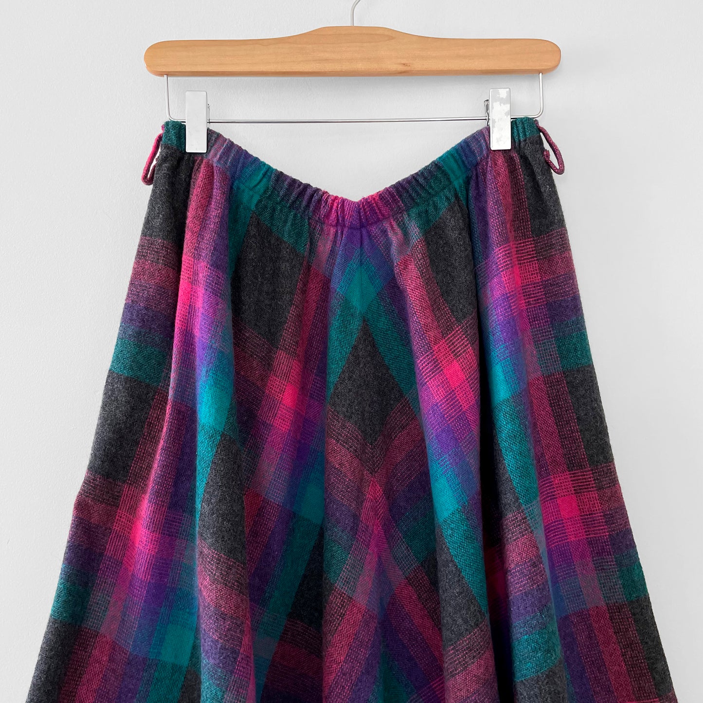 1960s Wool Grey and Pink Plaid Fit and Flare Tea-Length Skirt