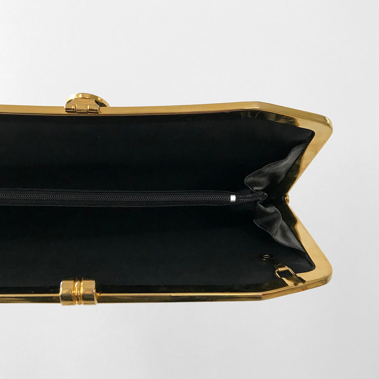 1980s Black Gold-Toned Face Clasp Faux-Leather Textured Clutch Purse