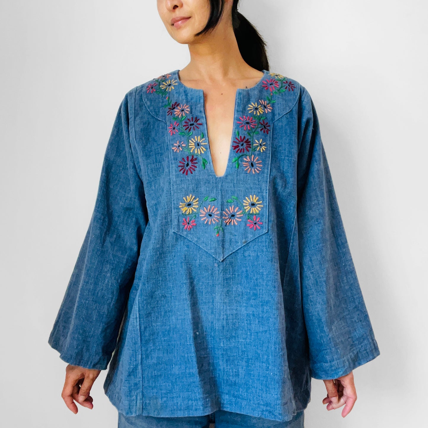 1970s Floral Embroidered Denim Jean Pullover Tunic