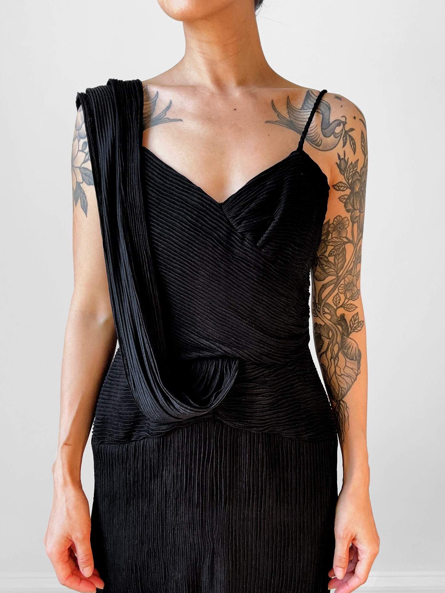 Black Ruched Drape Form Fitting Cocktail Dress - Sz. S