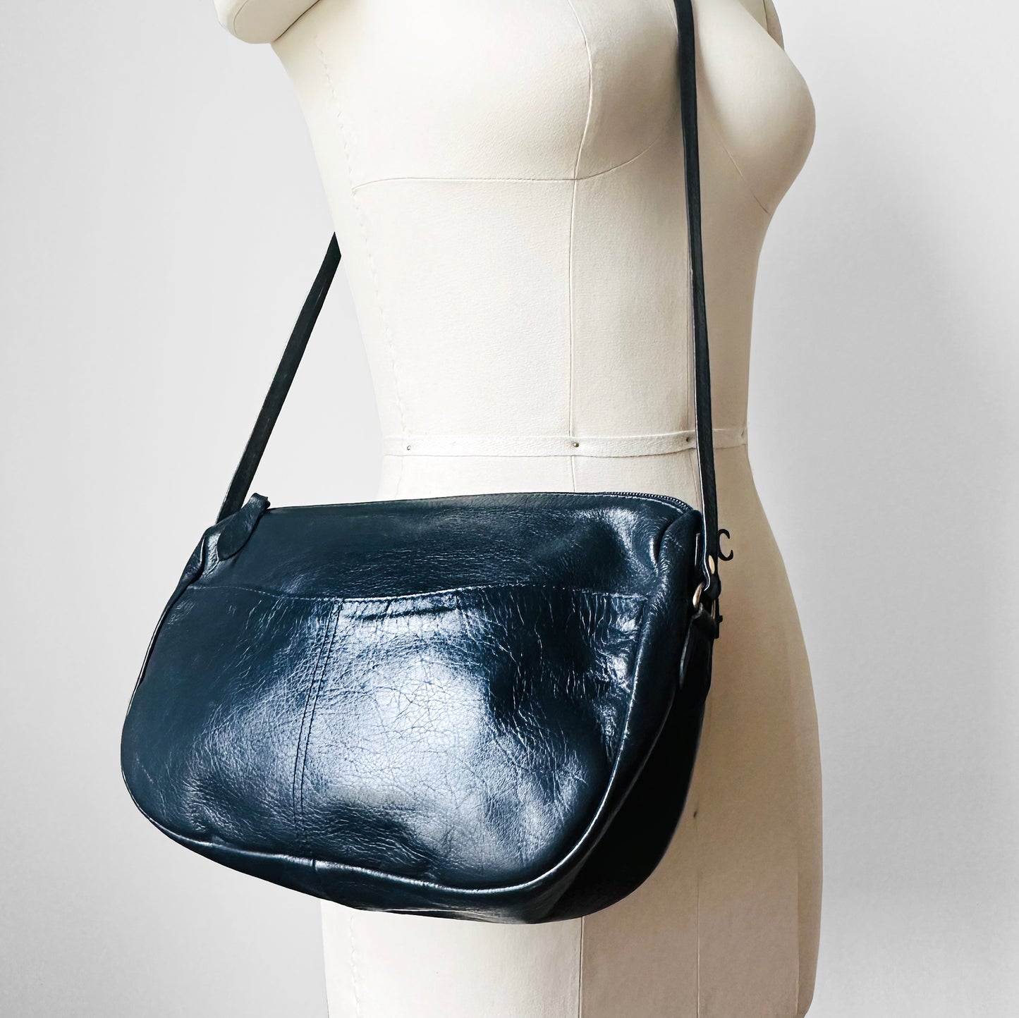 1970s Dark Navy Blue Buttery-Soft Leather Crossbody Shoulder-Bag Purse