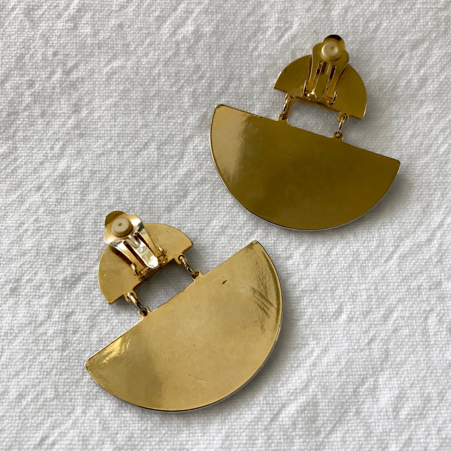 Mother of Pearl Fan-Shaped Gold-Toned Enamelled Clip Earrings