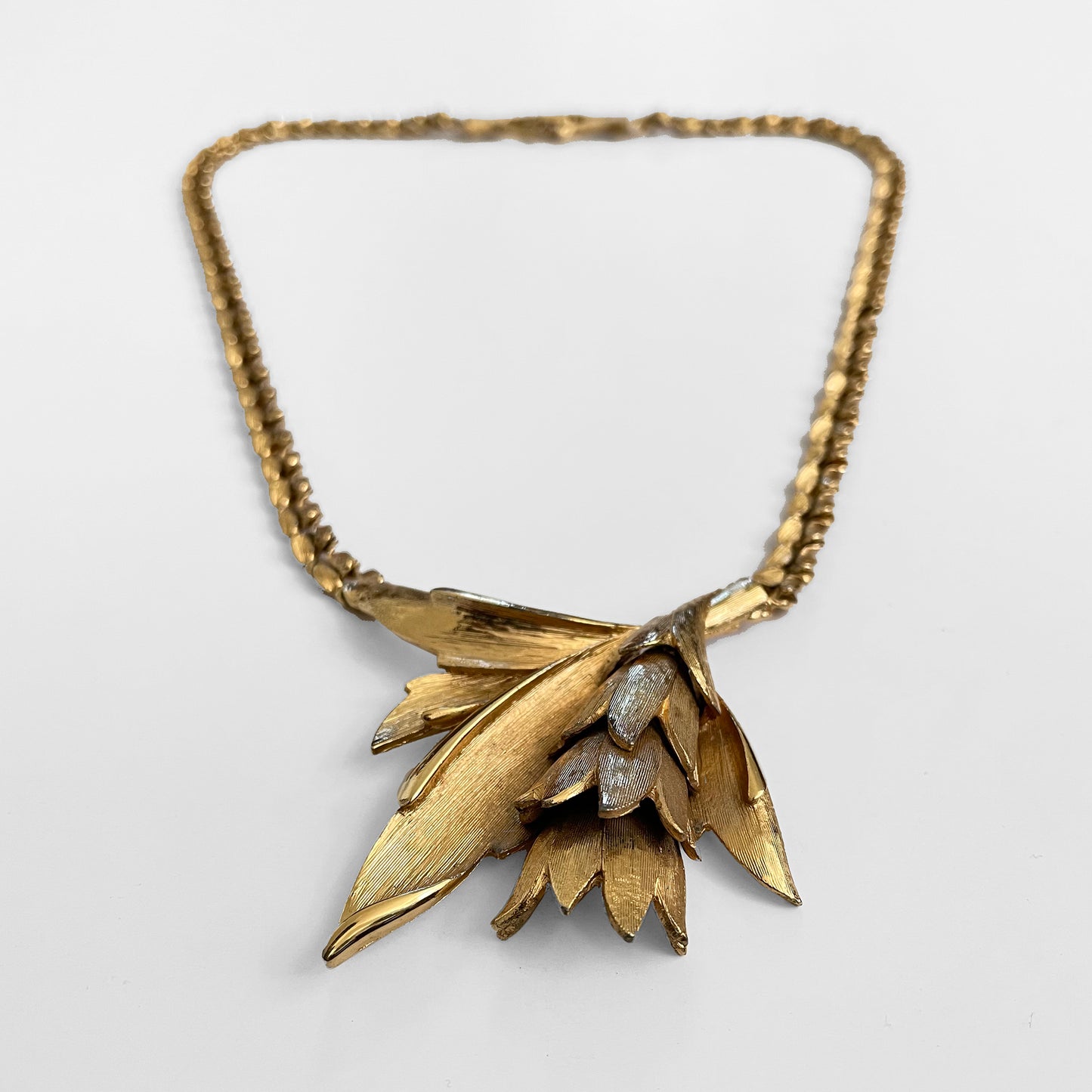 Gold-Toned Leafy Link Chain Statement Necklace