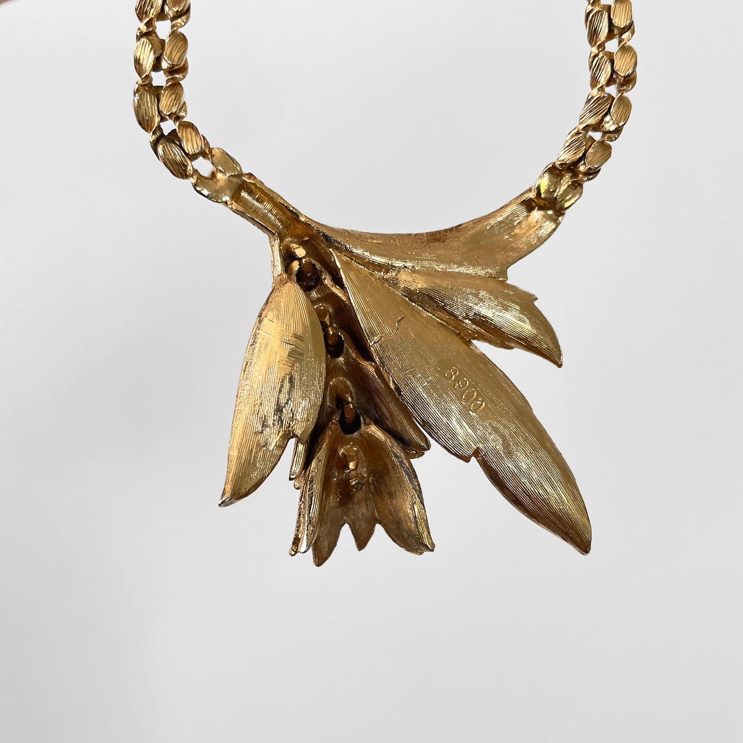 Gold-Toned Leafy Link Chain Statement Necklace