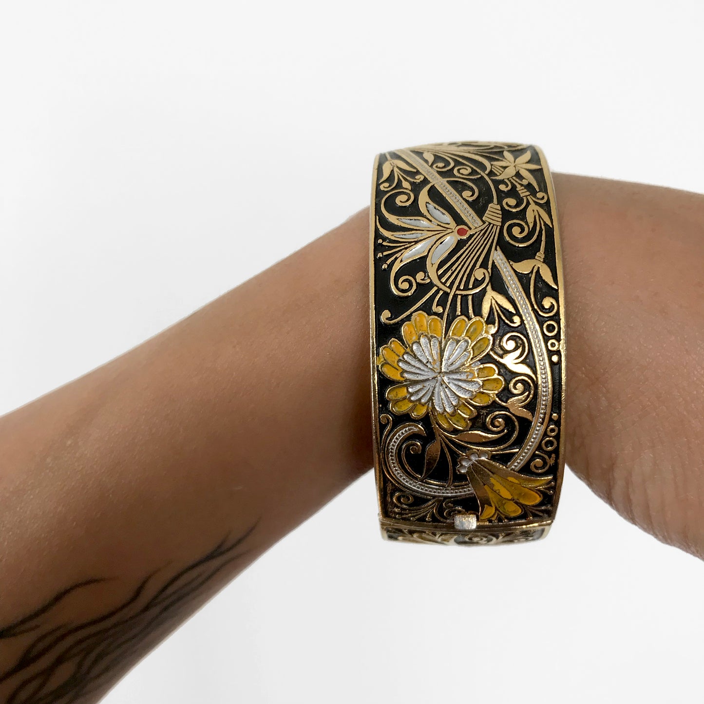 Floral and Leaf Carved Metal Hand-Painted Gold-toned Cuff Bangle Bracelet