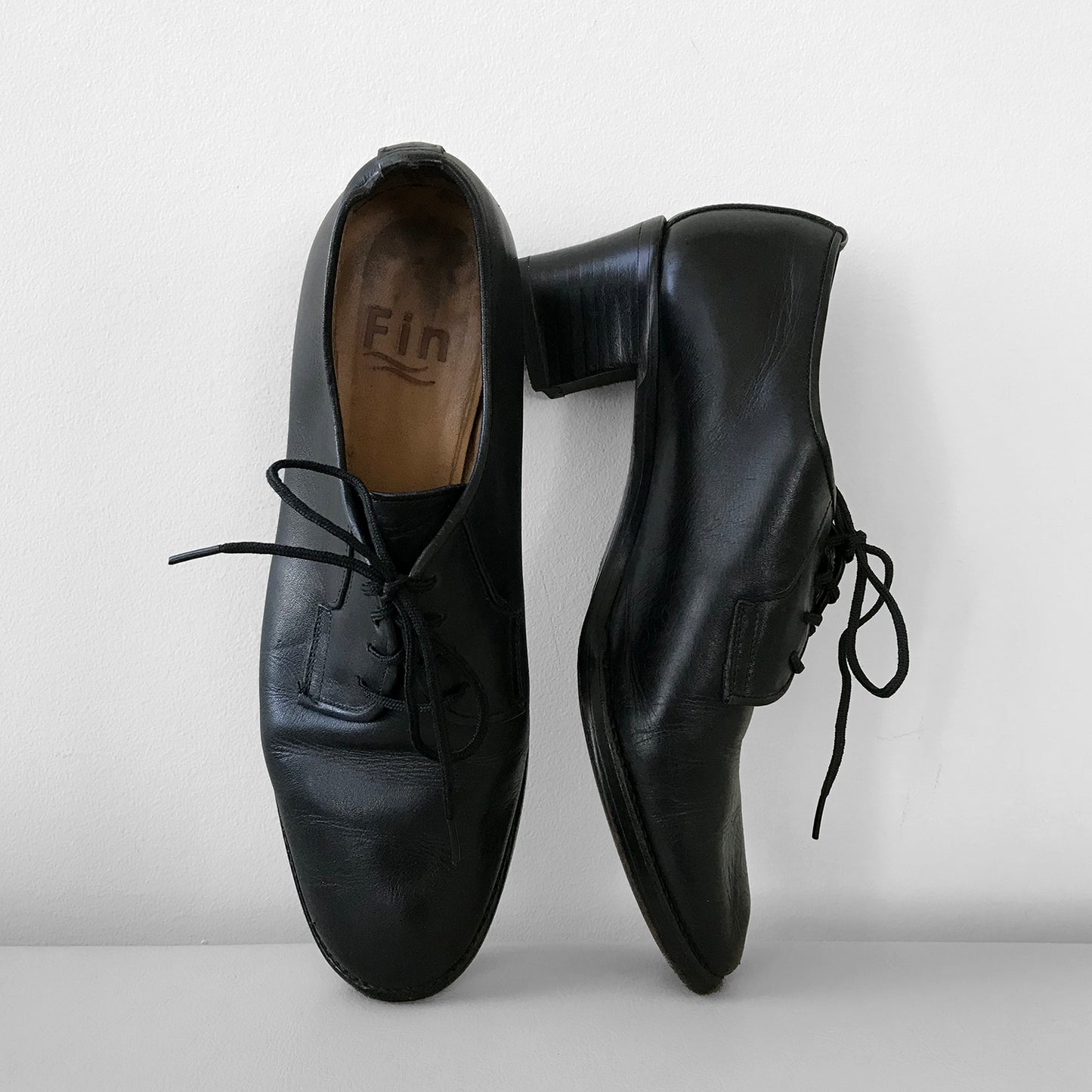 1960s Well Worn French Black Leather Heeled Lace-Up Shoes