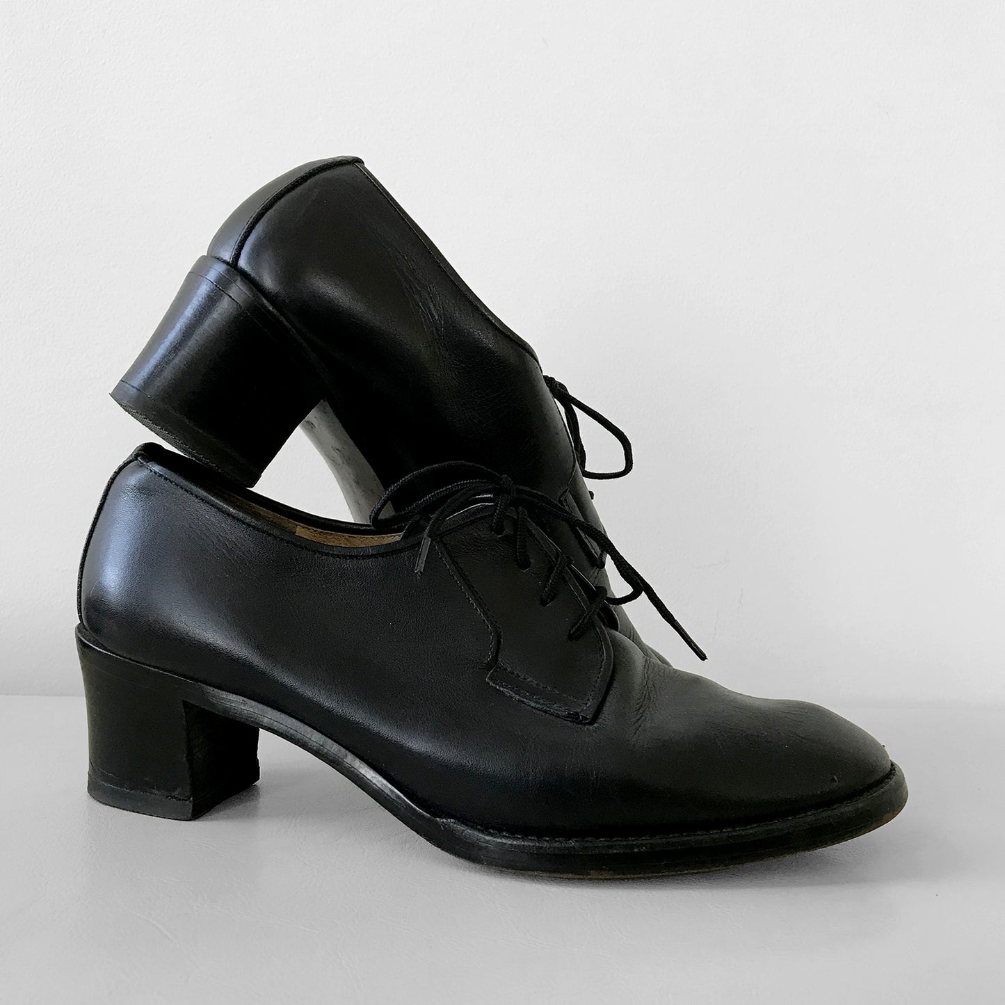 1960s Well Worn French Black Leather Heeled Lace-Up Shoes