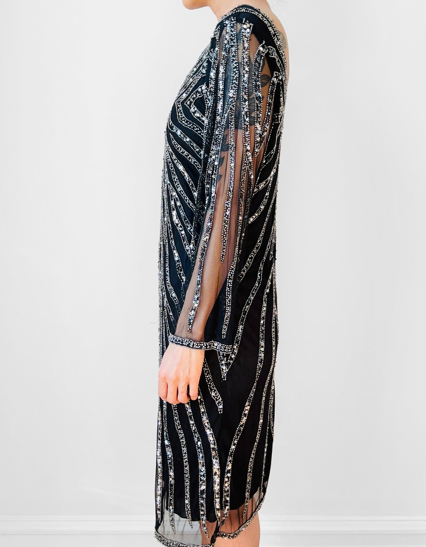 1990s Black Sequins Knee-Length Long-Sleeve Shift Dress - S/M