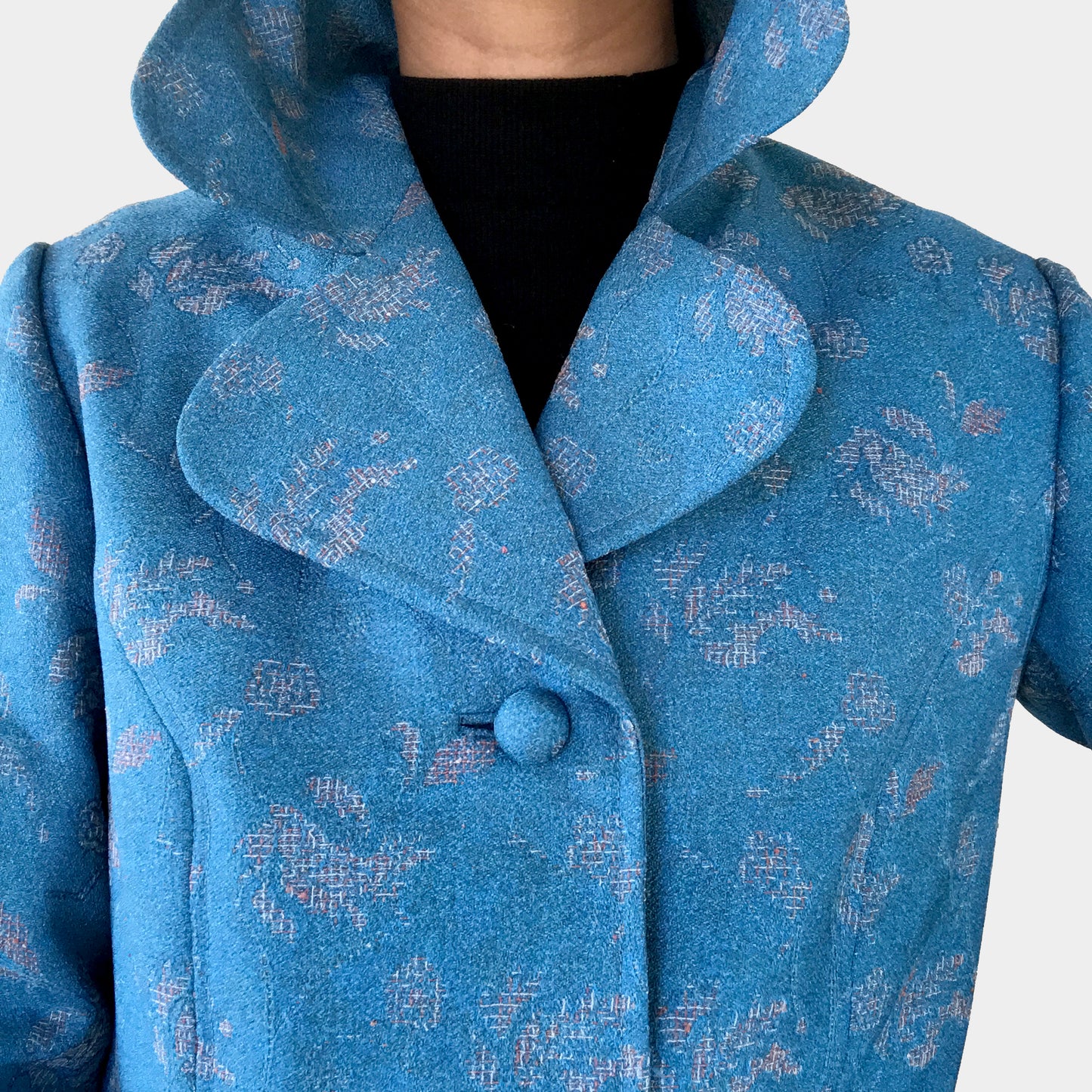 1970s Robin's Egg Blue Cross-Stitch Leaf Patterned Wide-Lapel Blazer Jacket