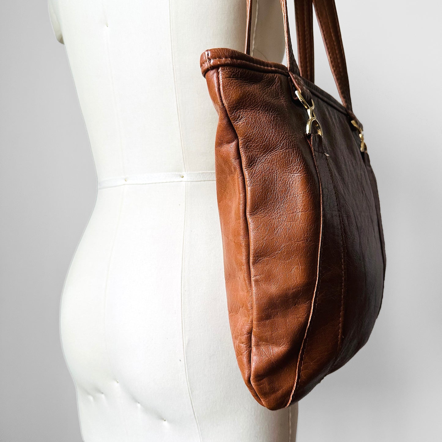 1970s Tobacco Tan Brown Leather Tote Shoulder-Bag Purse