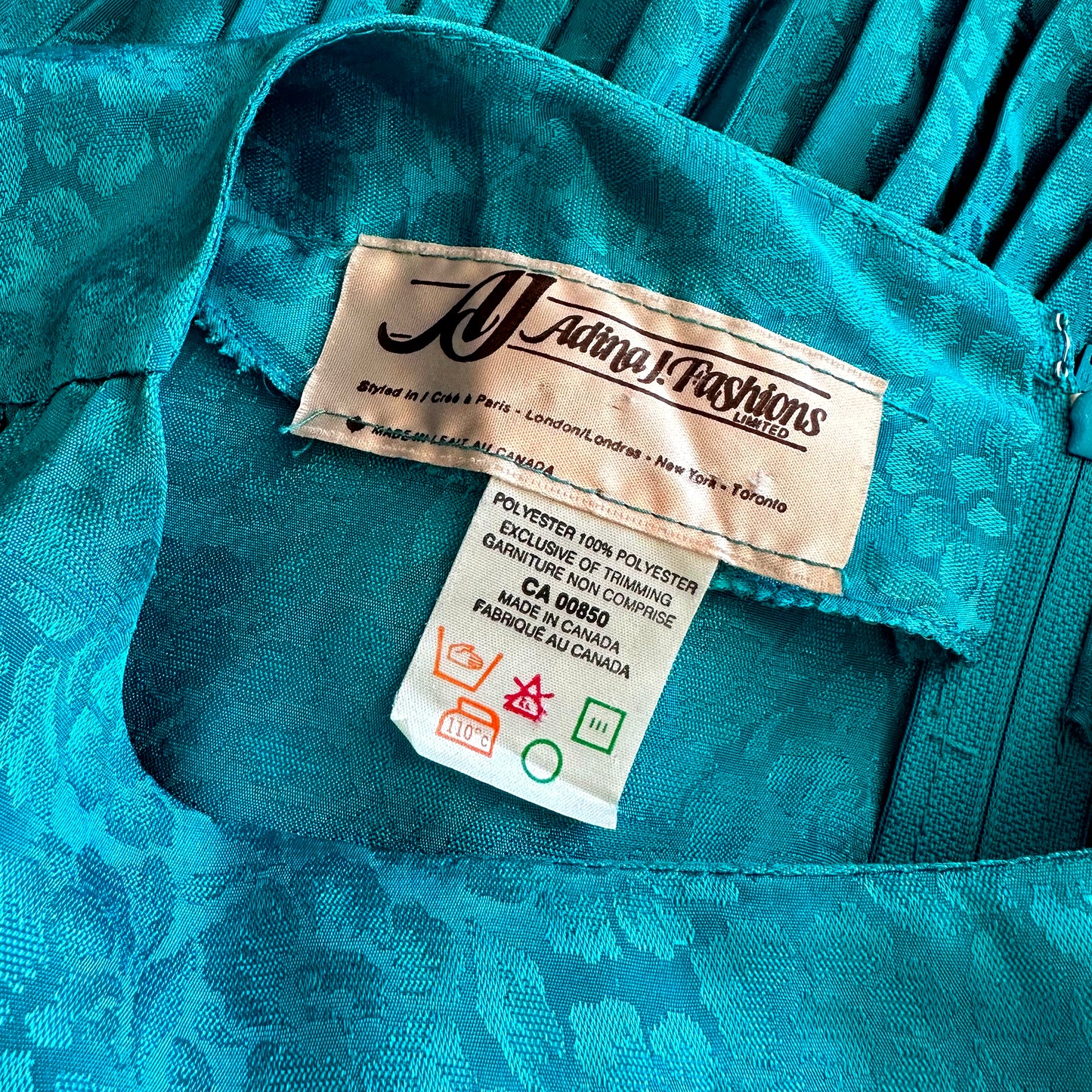 1970s - 1980s Made in Canada Turquoise Tone-On-Tone Floral Knife Pleated Dress - O/S