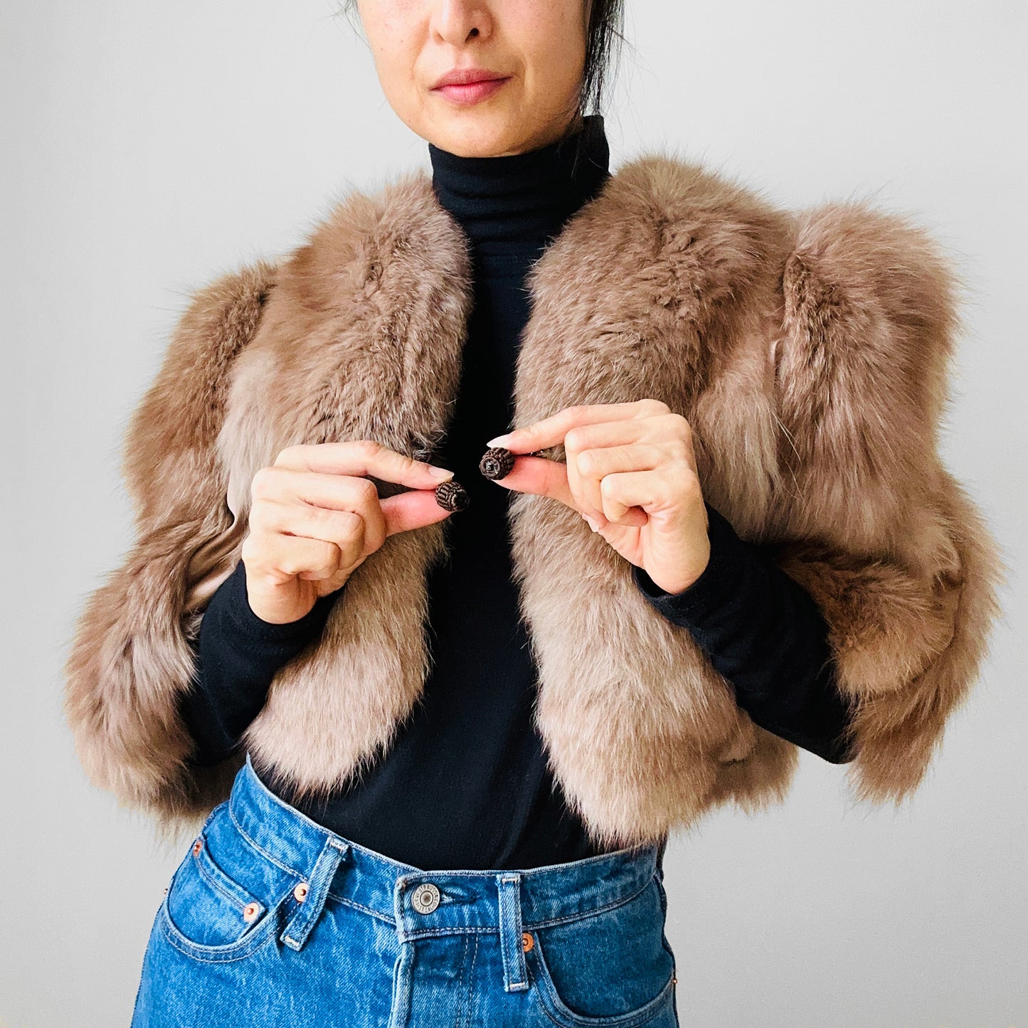 1960s Soft Tan and Satin Snap Button Lined Fur Stole