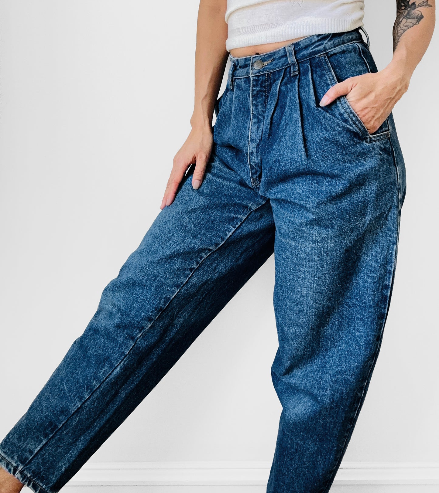 1980s Clock House Brand High-Waisted Pleated Tapered Leg Distressed Denim Jeans - Waist 27