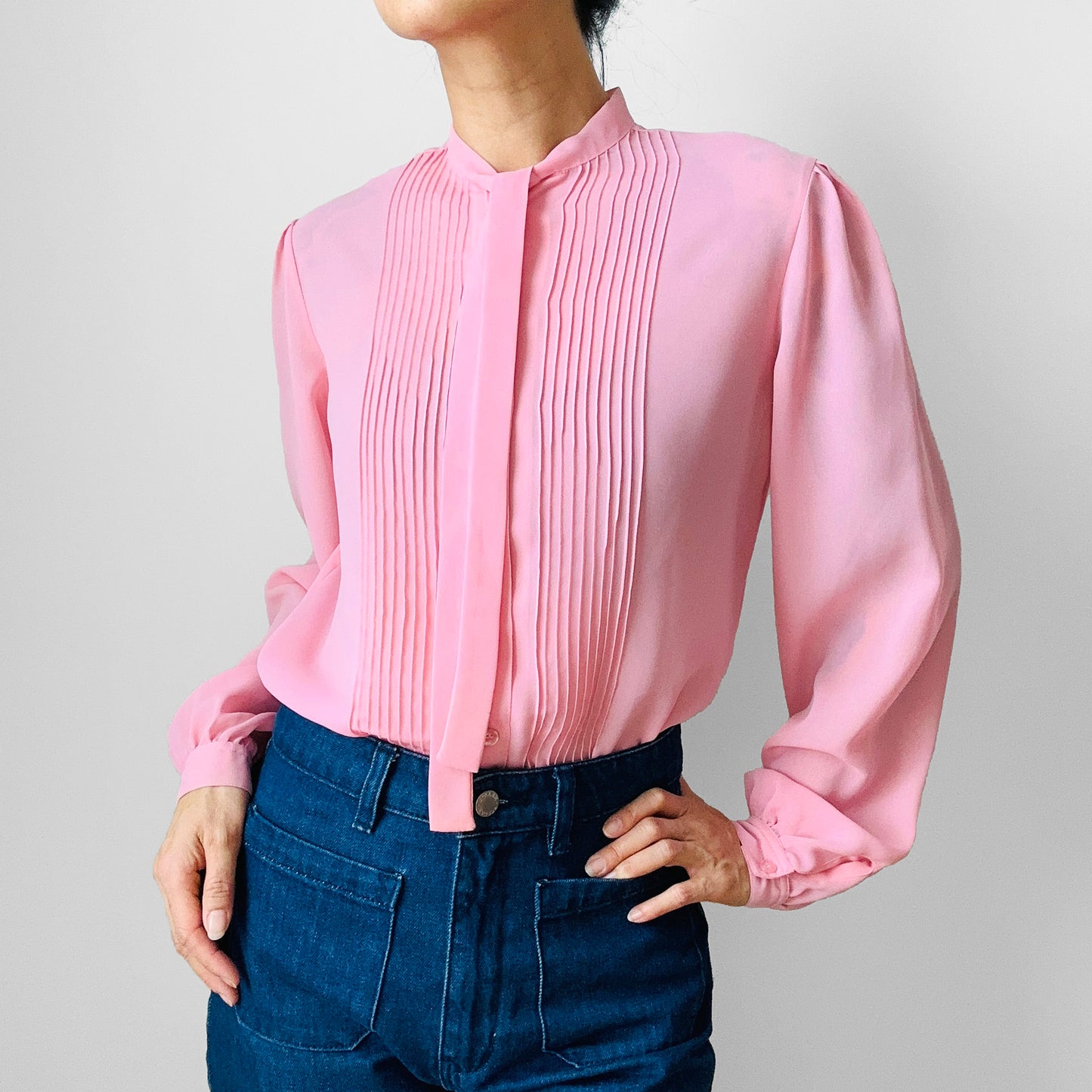 1970s - 1980s Pink Pleated Puff Sleeve Tie-Neck Button-Front Blouse - S/M